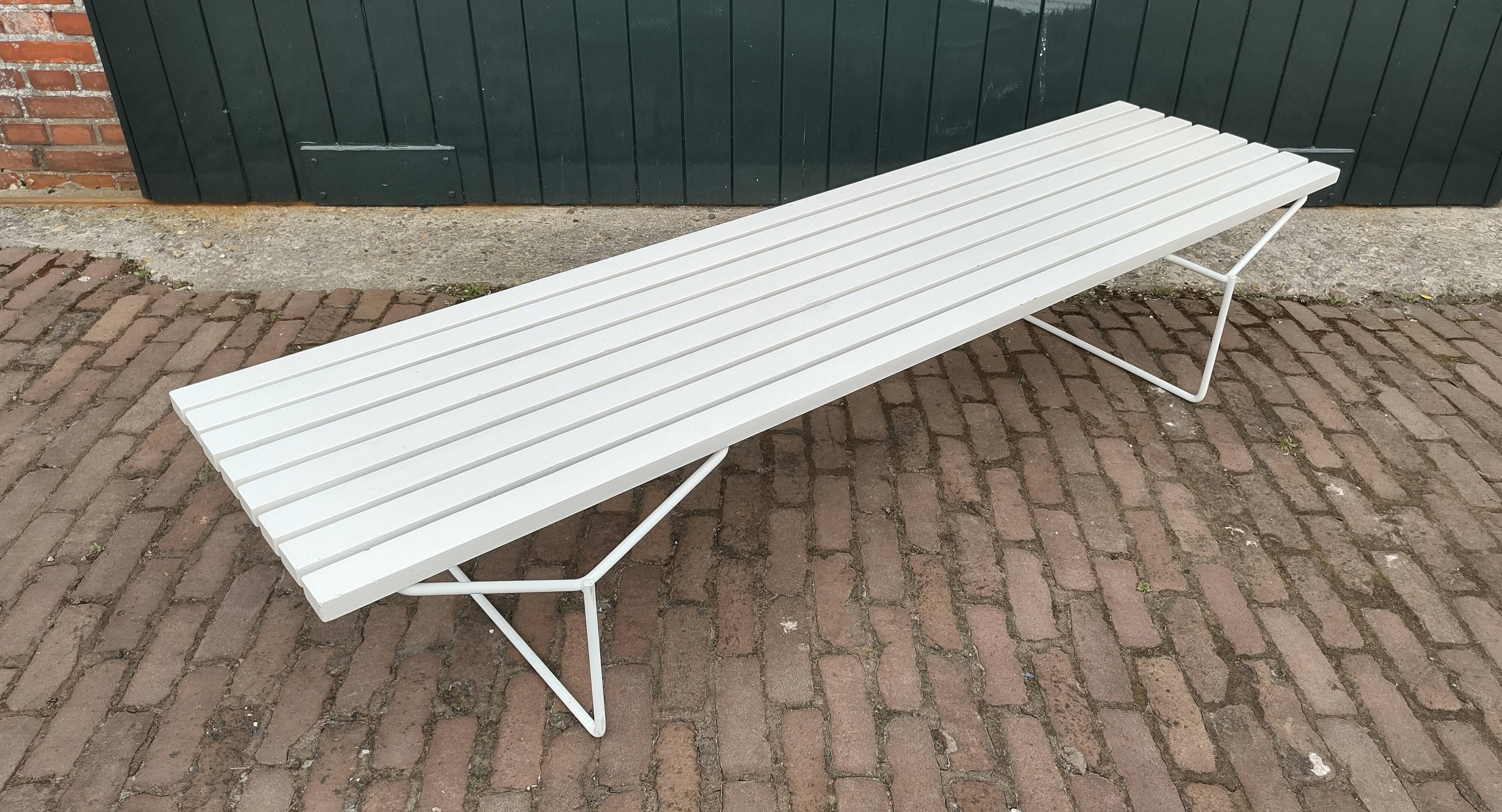 Harry Bertoia design Bench Knoll International.