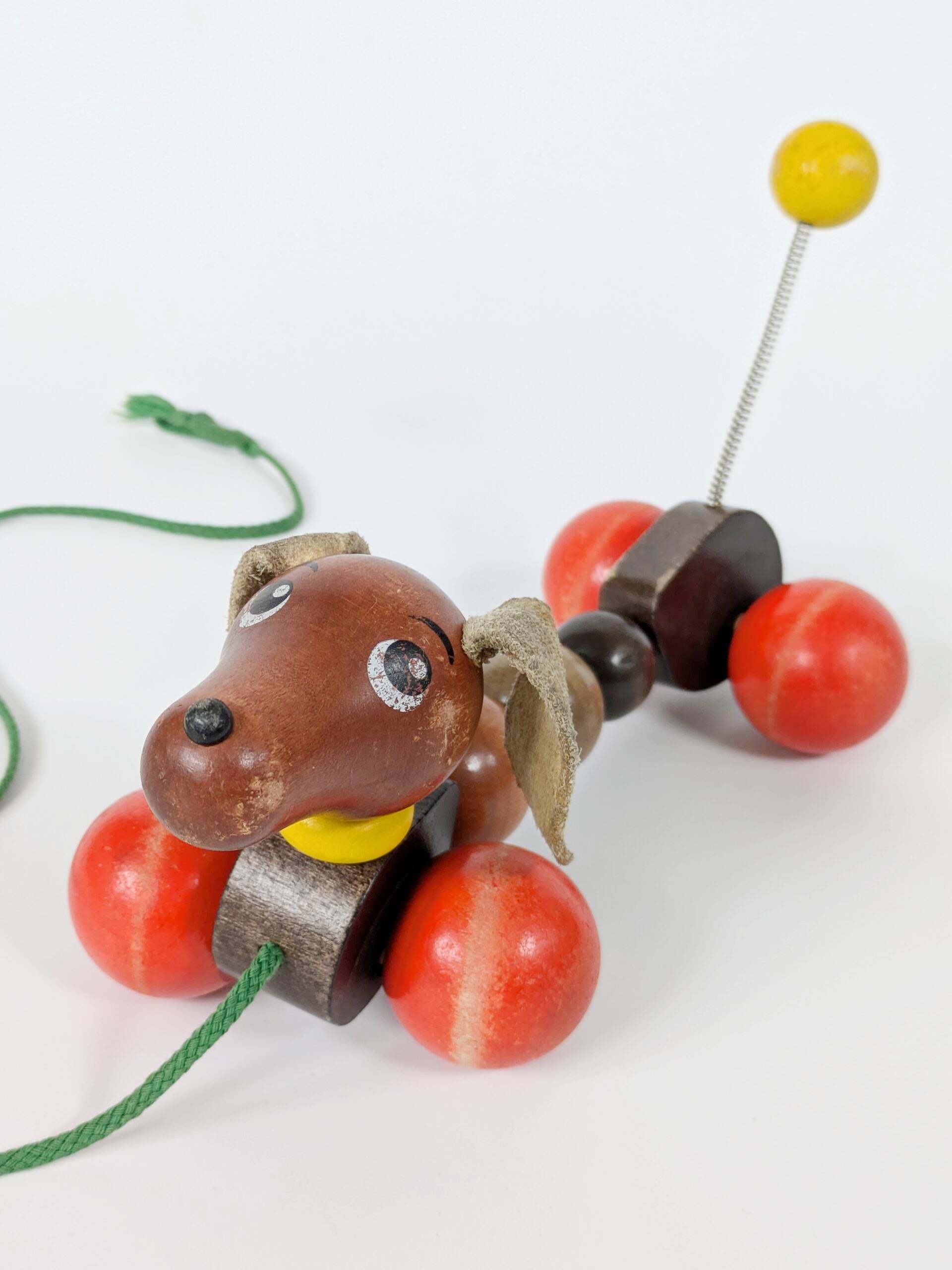 Vintage wooden pull-along dachshund toy | Lorenz, Germany