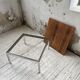 Table basse noyer et chrome moderniste