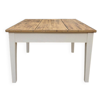 Old country coffee table