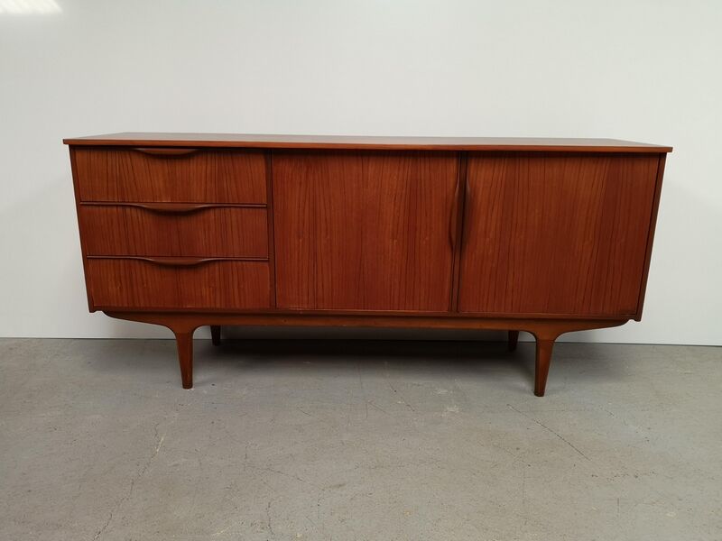 Scandinavian style sidebard