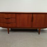 Scandinavian style sidebard