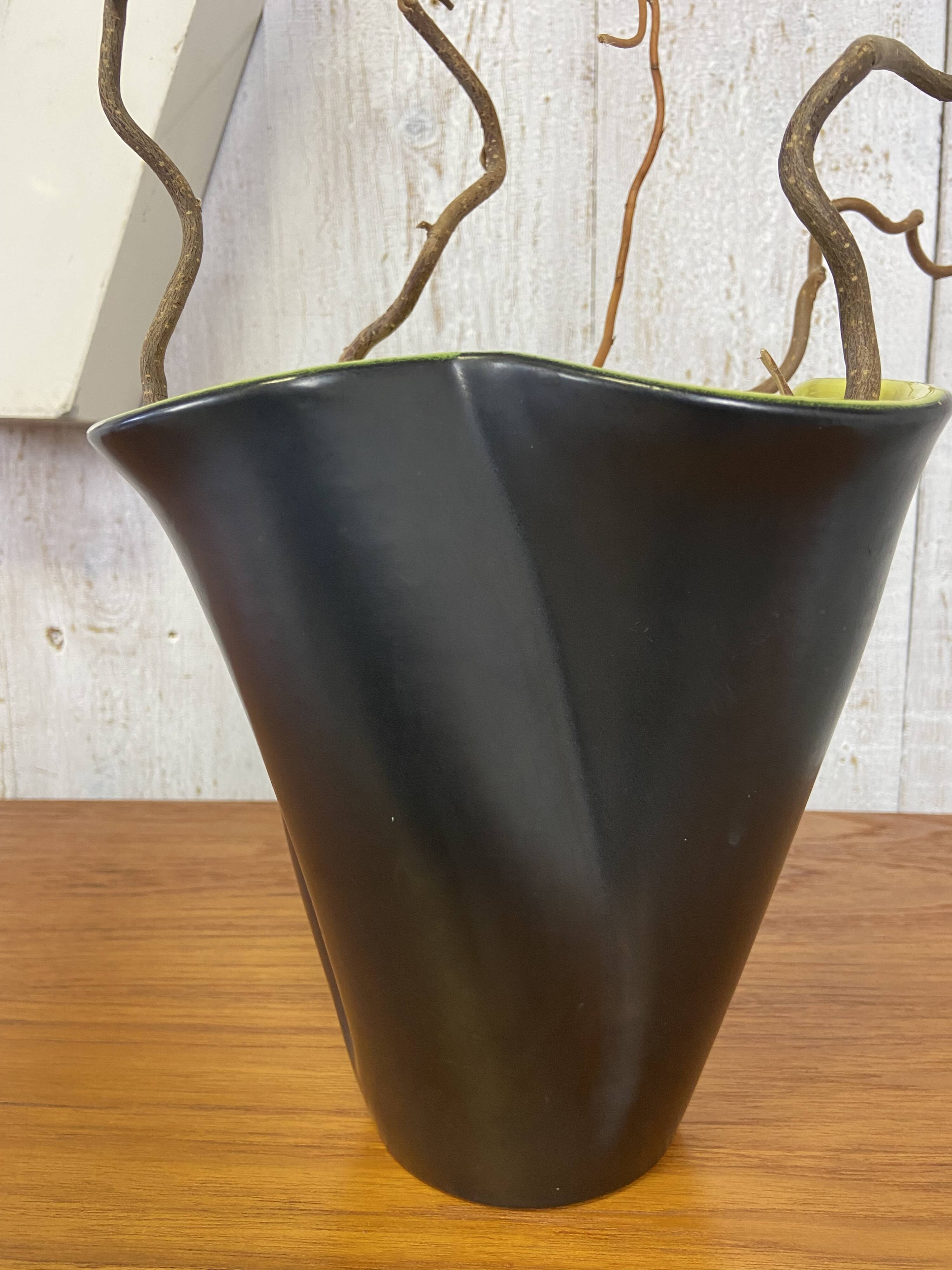 "Corolle" vase Elchinger