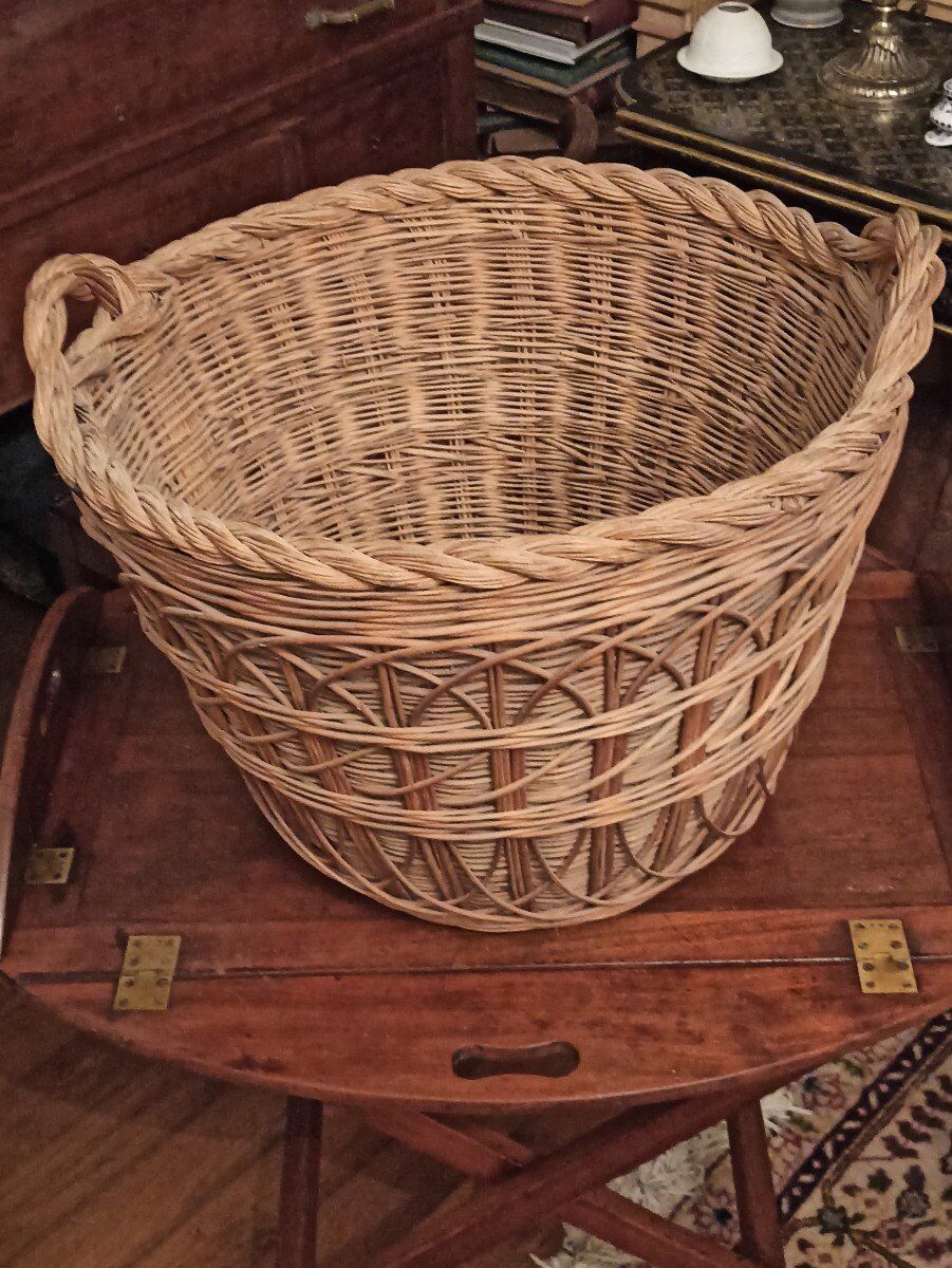 Wicker basket