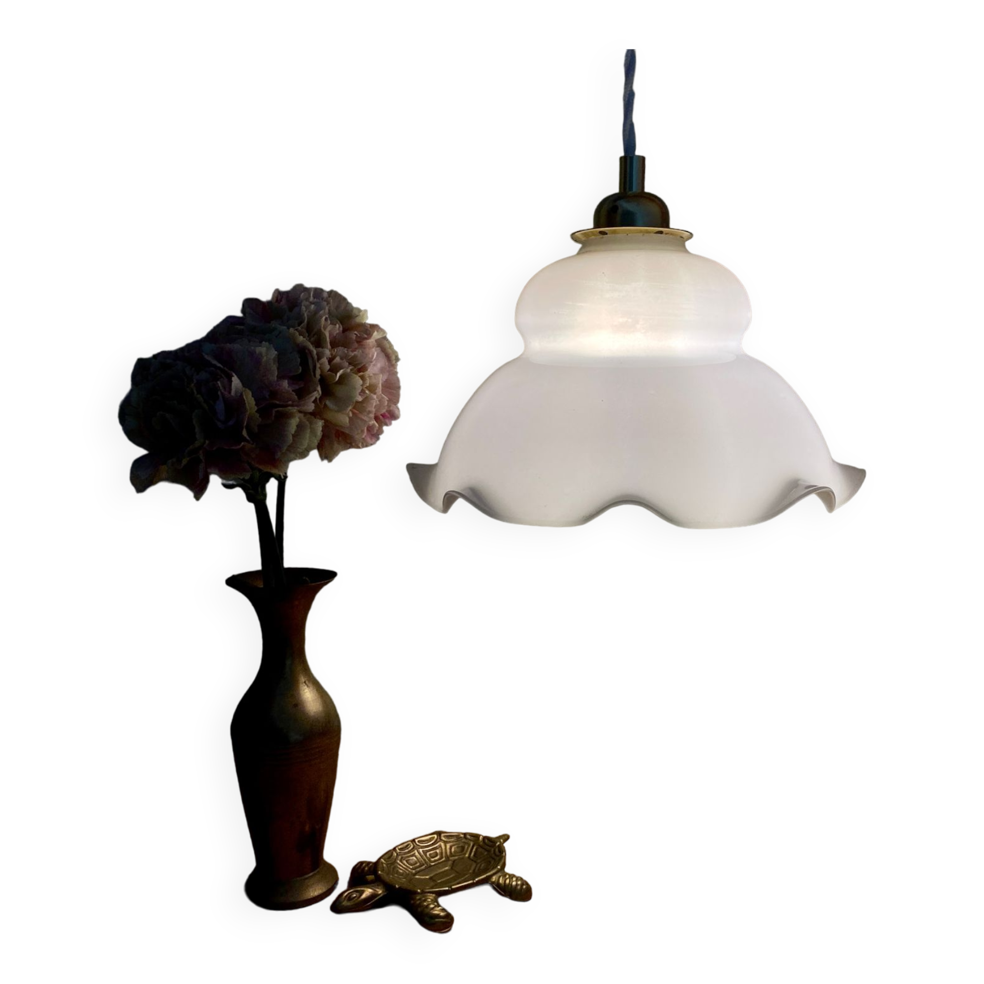 Vintage lampshade pendant light in white opaline