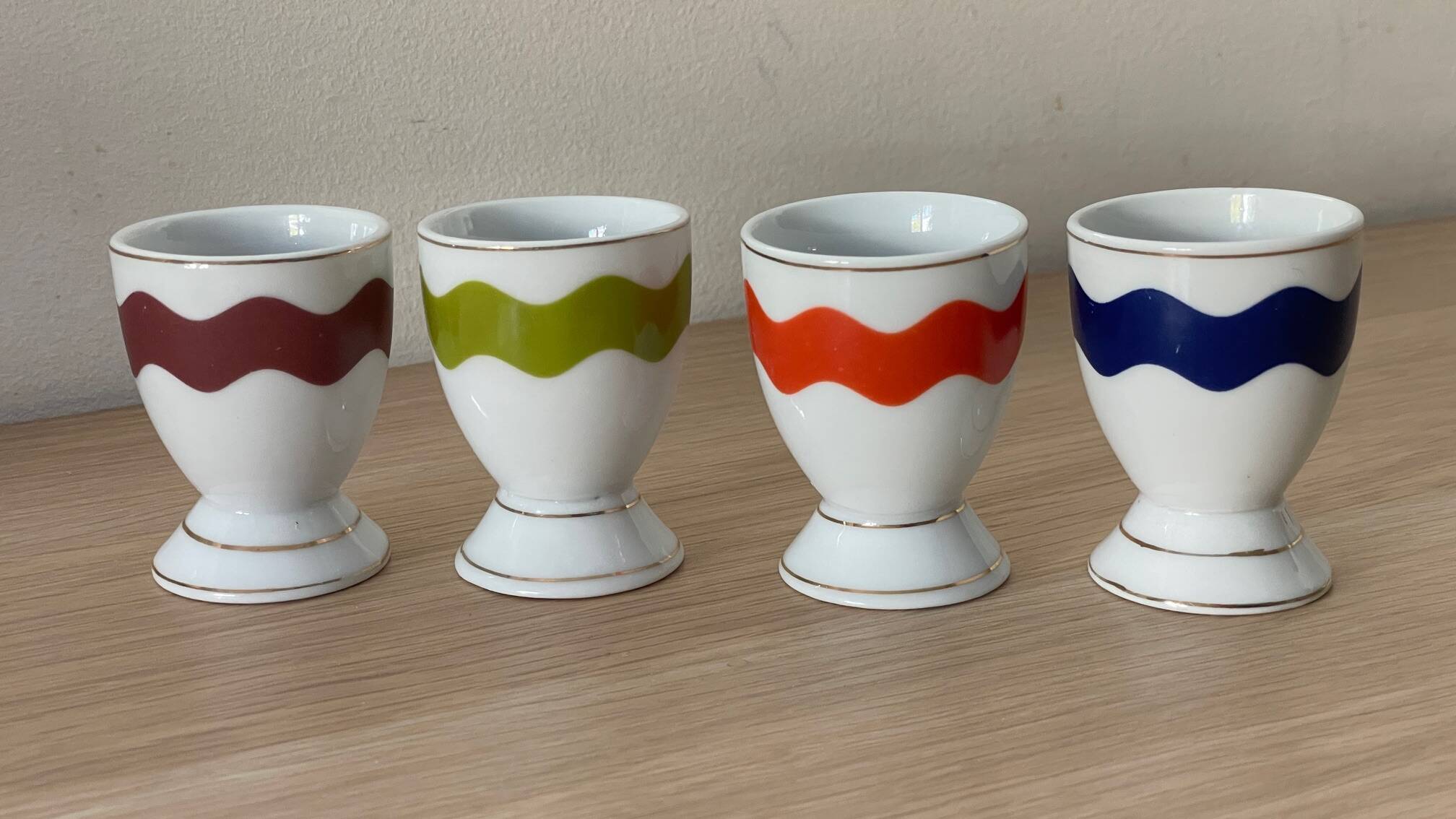4 vintage porcelain coquetiers