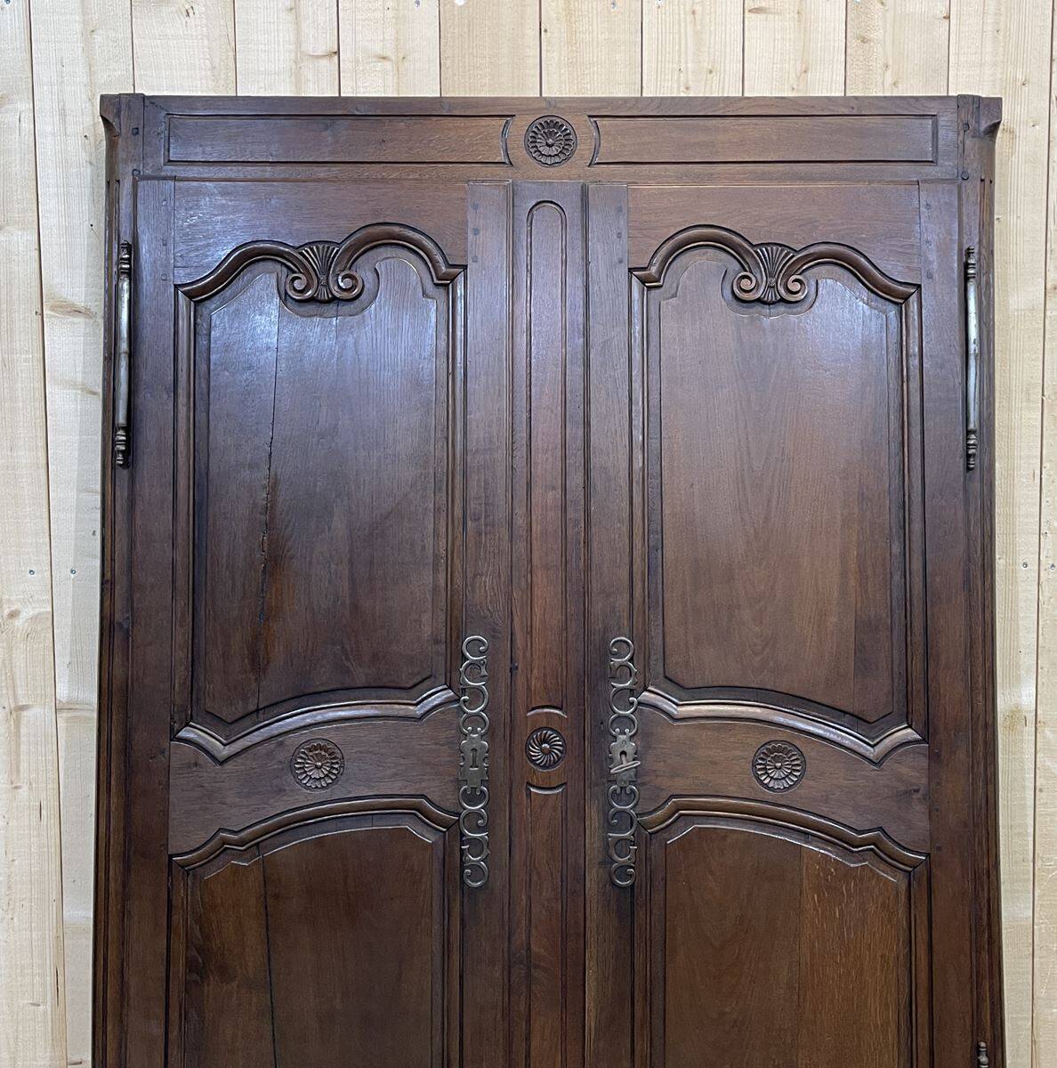 18th-century oak wardrobe front