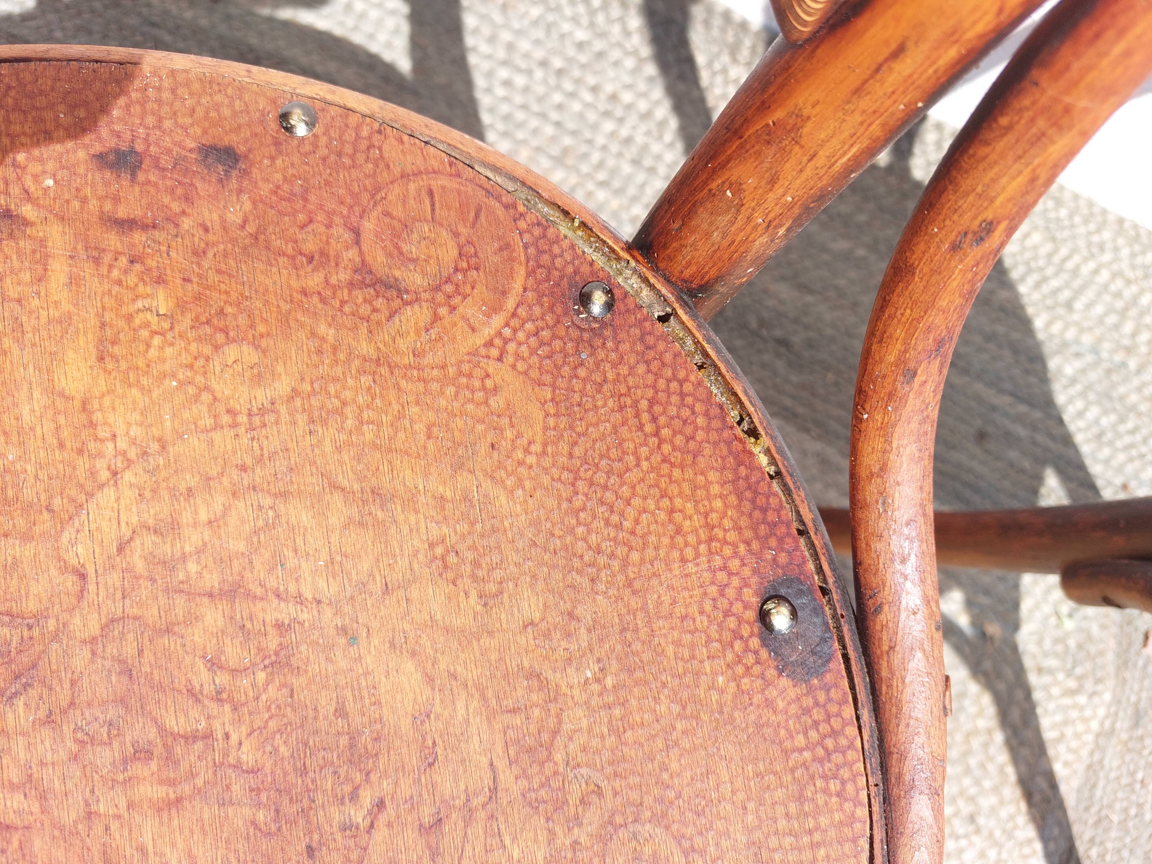 4 curved wooden bistro chairs