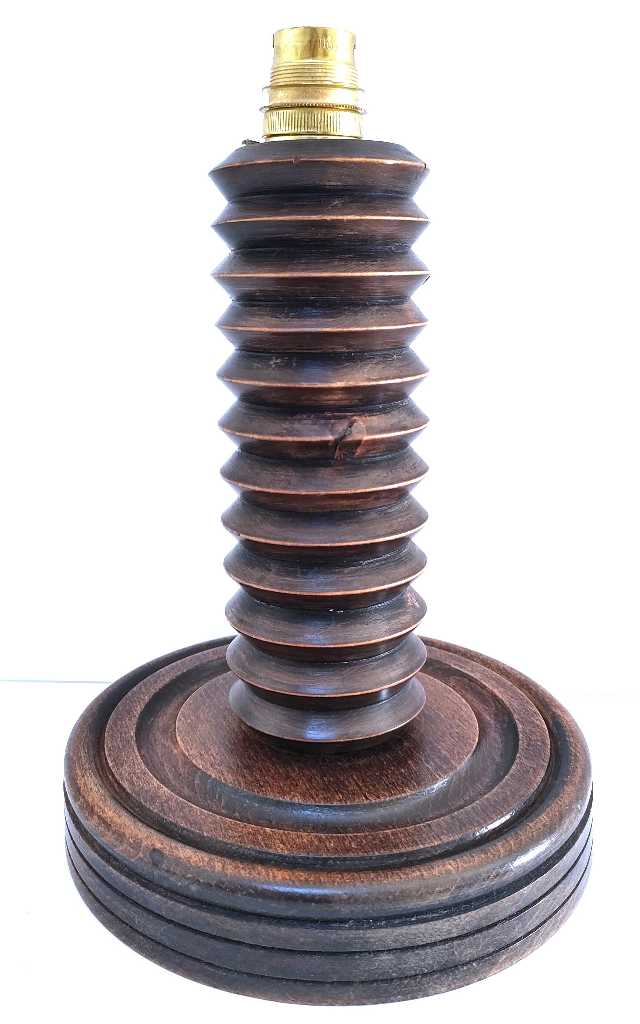 Pied de lampe bois massif par Charles Dudouyt