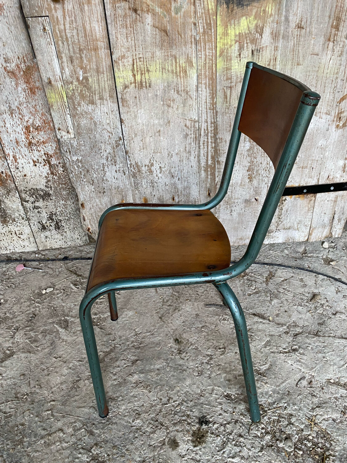 Vintage chair mullca model 510 green metal + wooden seat and back in burgundy