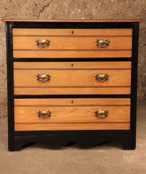 English drawer dresser