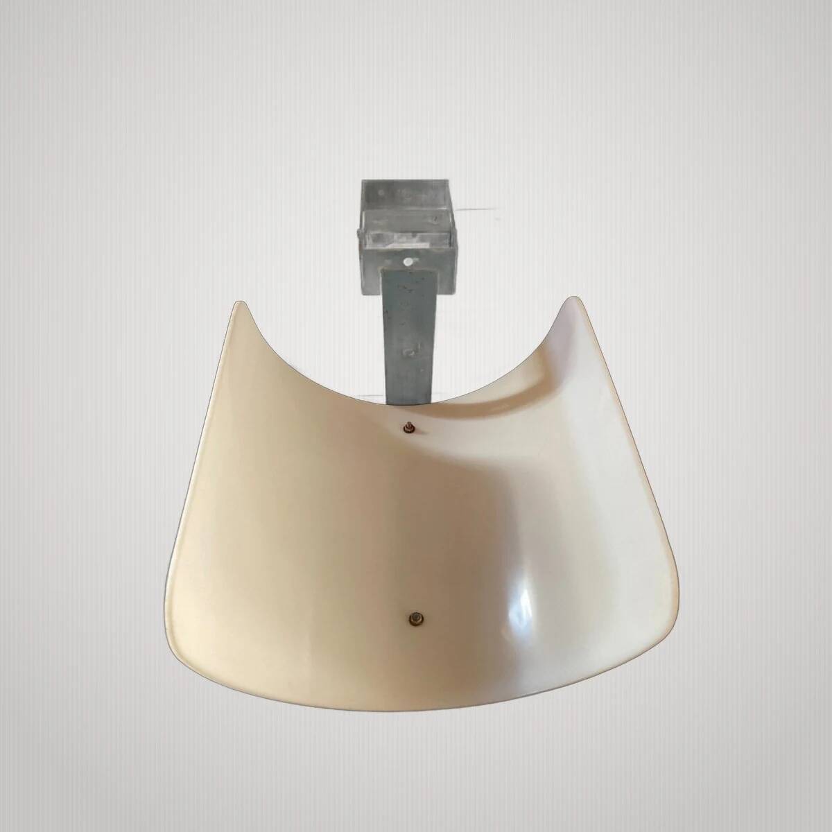 Arlus paire d'appliques métal perspex blanc vintage wall light 1960