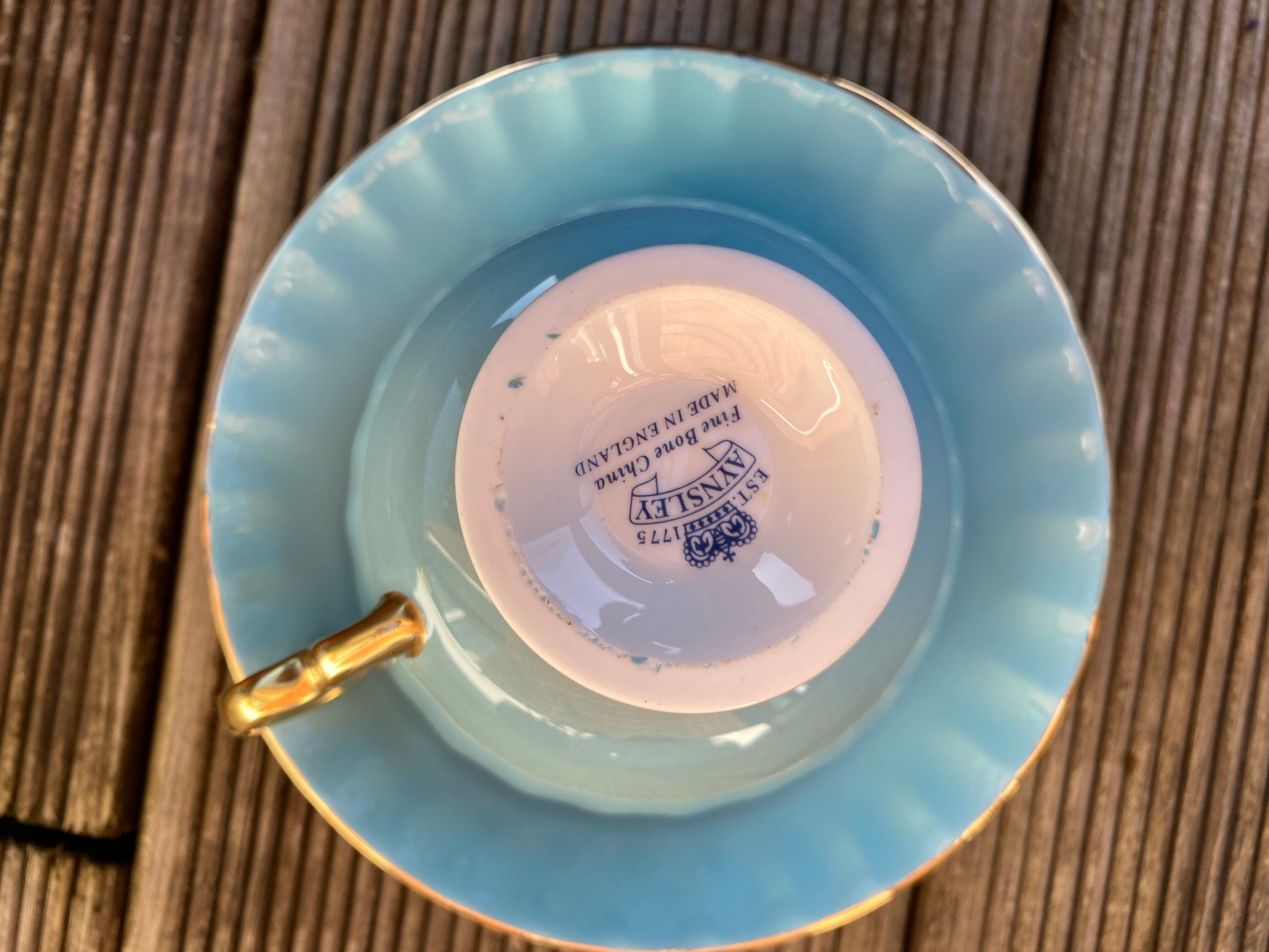 English teacups