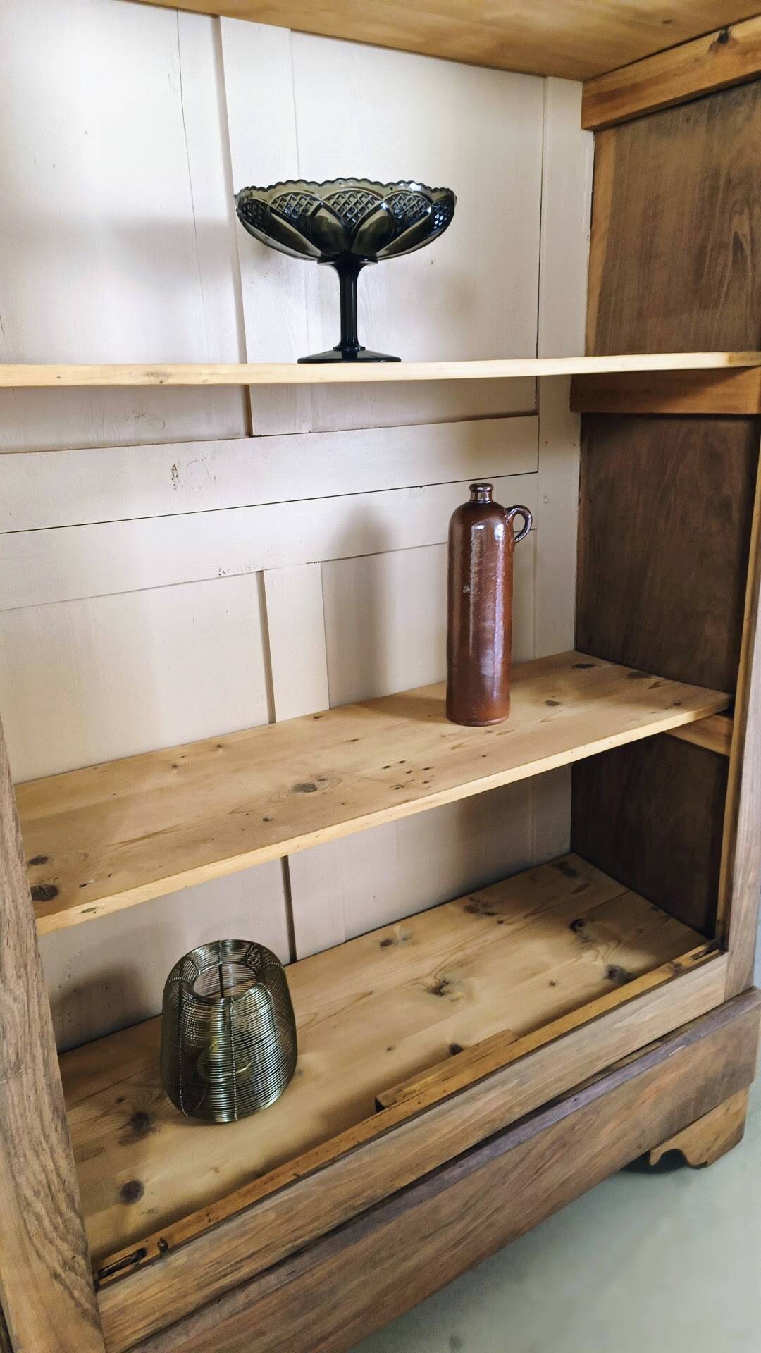 Walnut and fir bookcase - Renovated