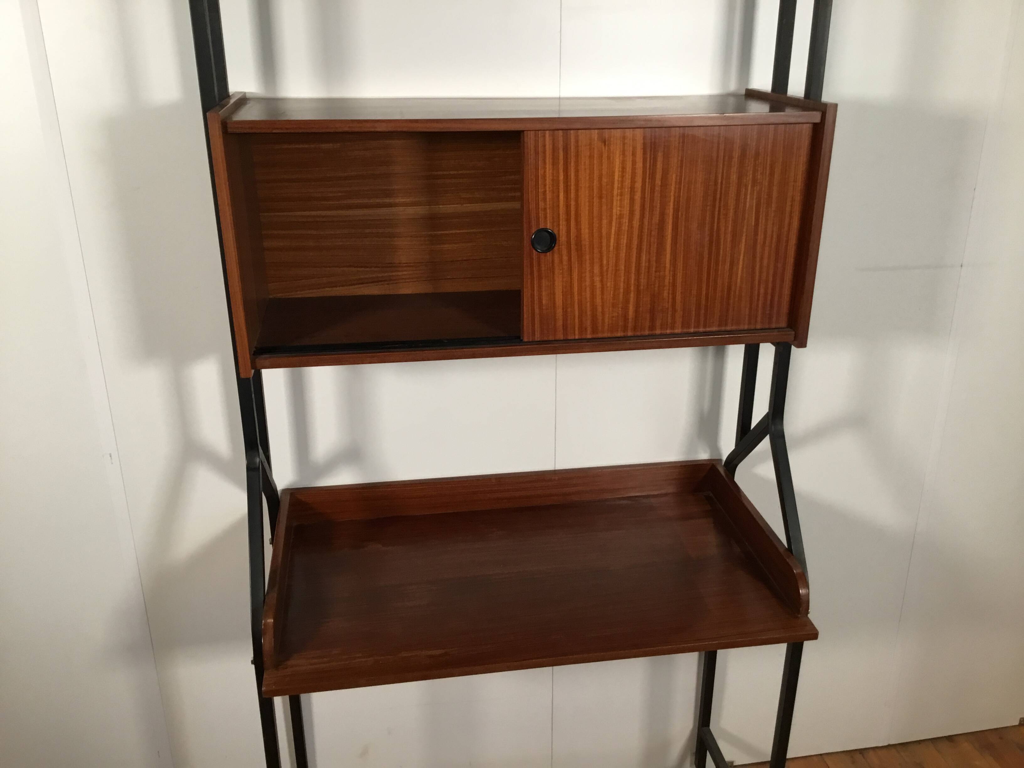 Secrétaire vintage avec rangement fermé et étagère