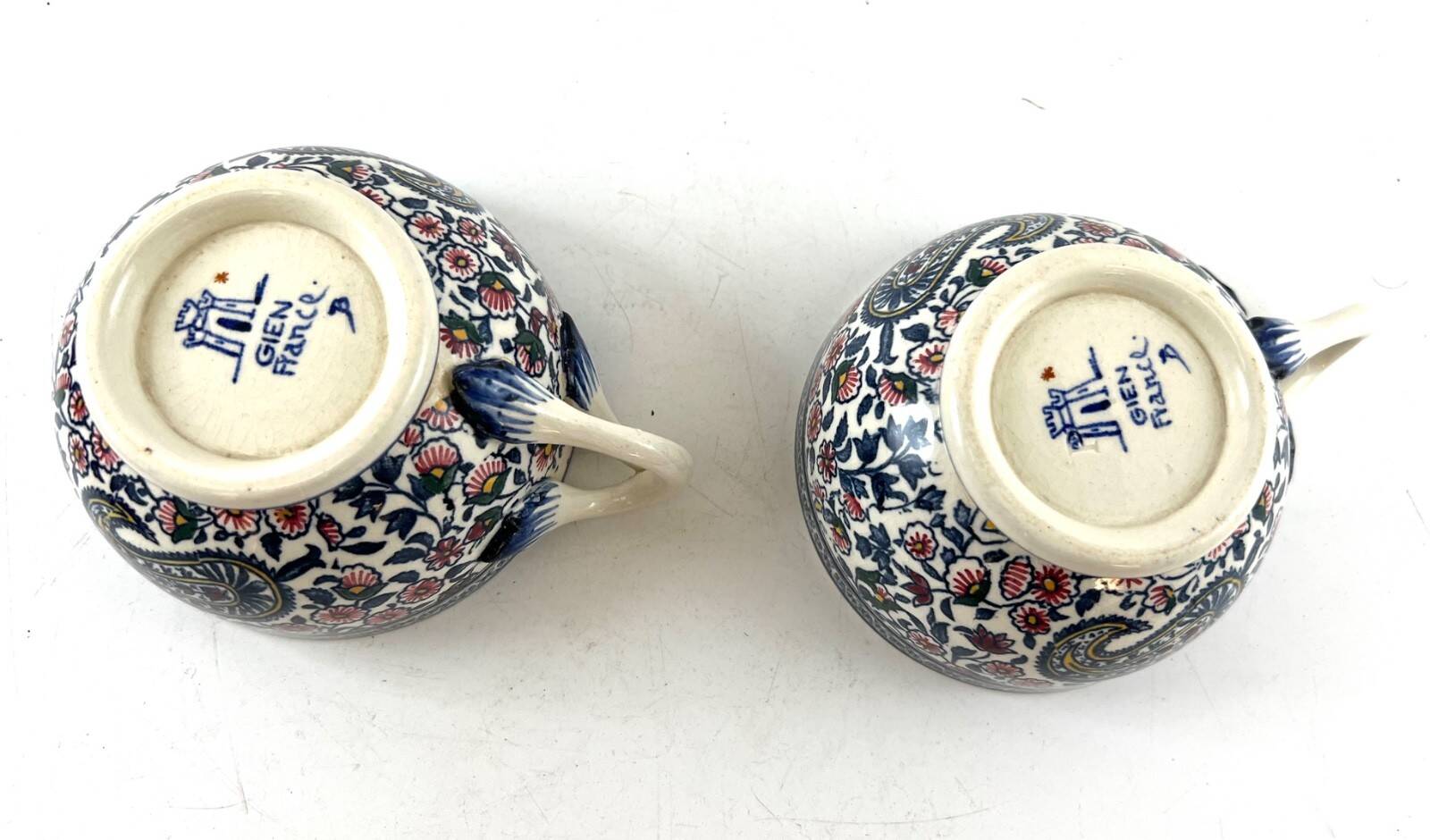 Antique GIEN duo of cups and saucers, Cashmere Bothee decor – French earthenware