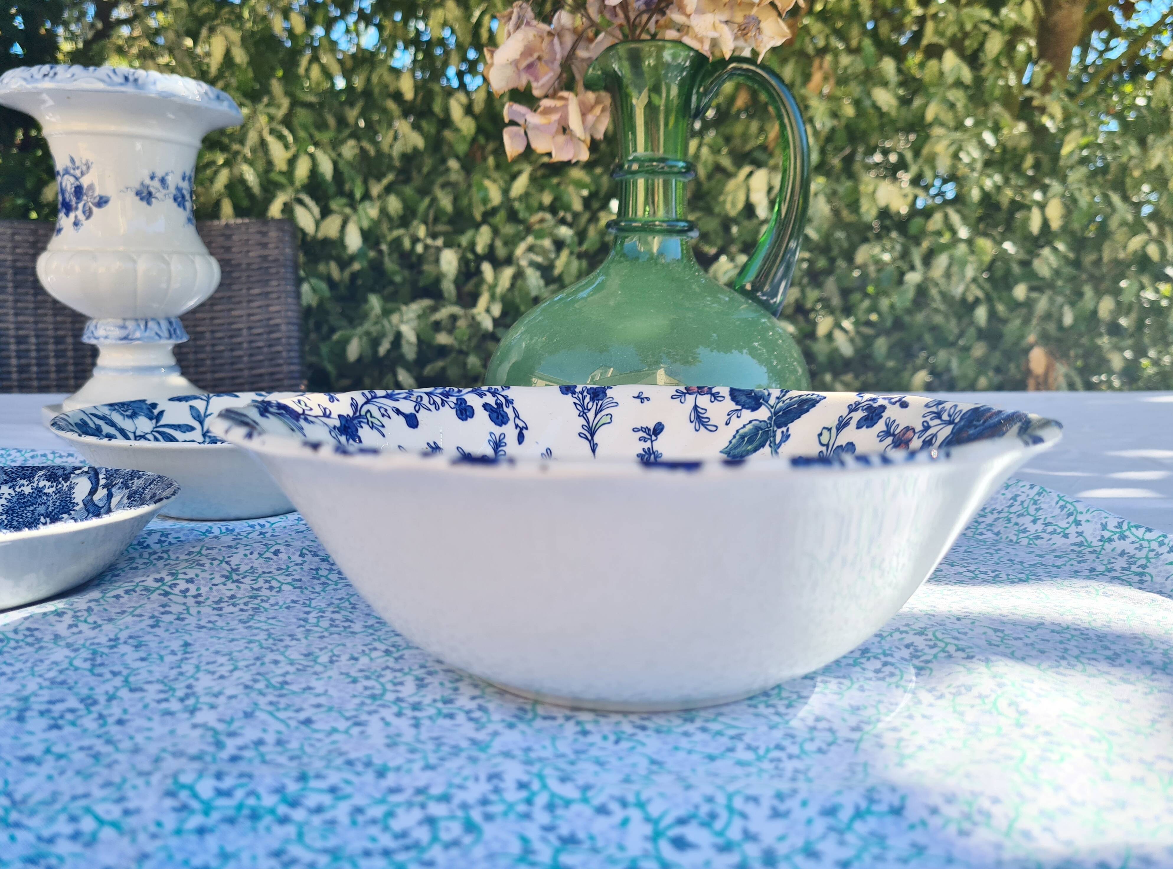 English salad bowl Johnson Brothers model Rose Chintz blue