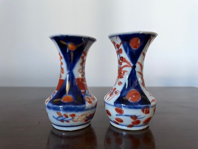 Paire de vases miniatures porcelaine imari