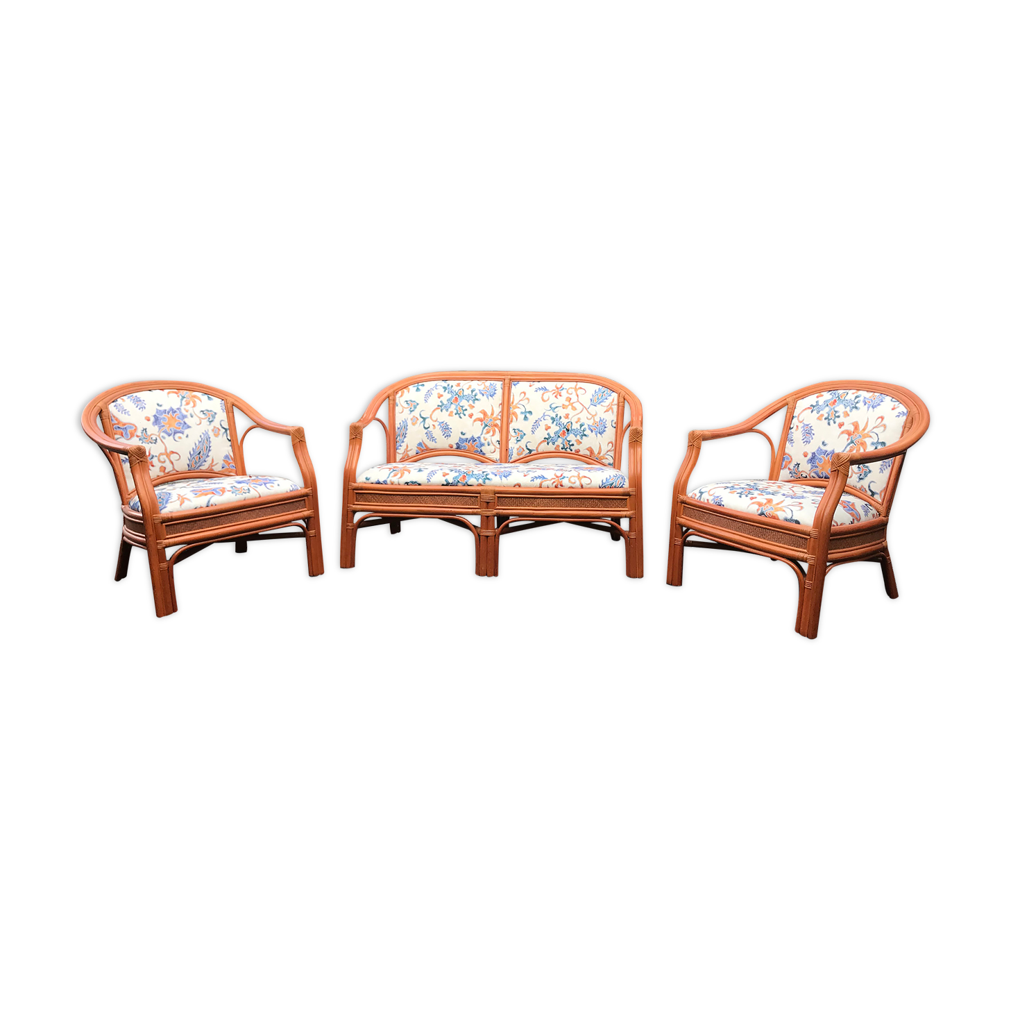 Bench and 2 rattan chairs