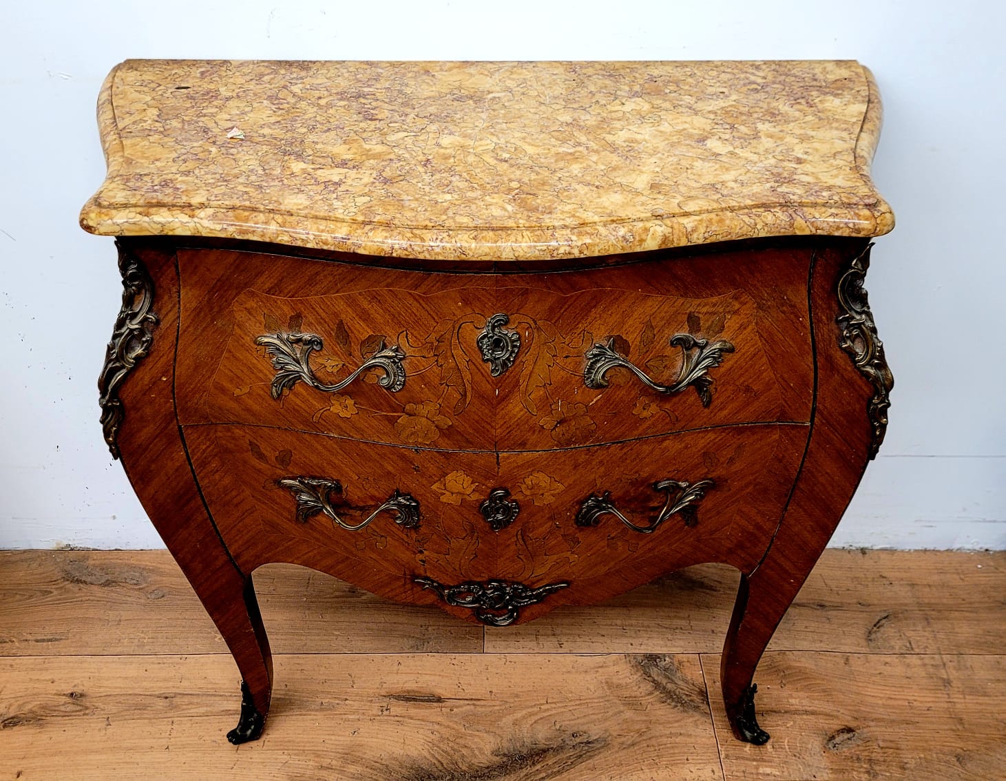 Curved louis XV style chest of drawers