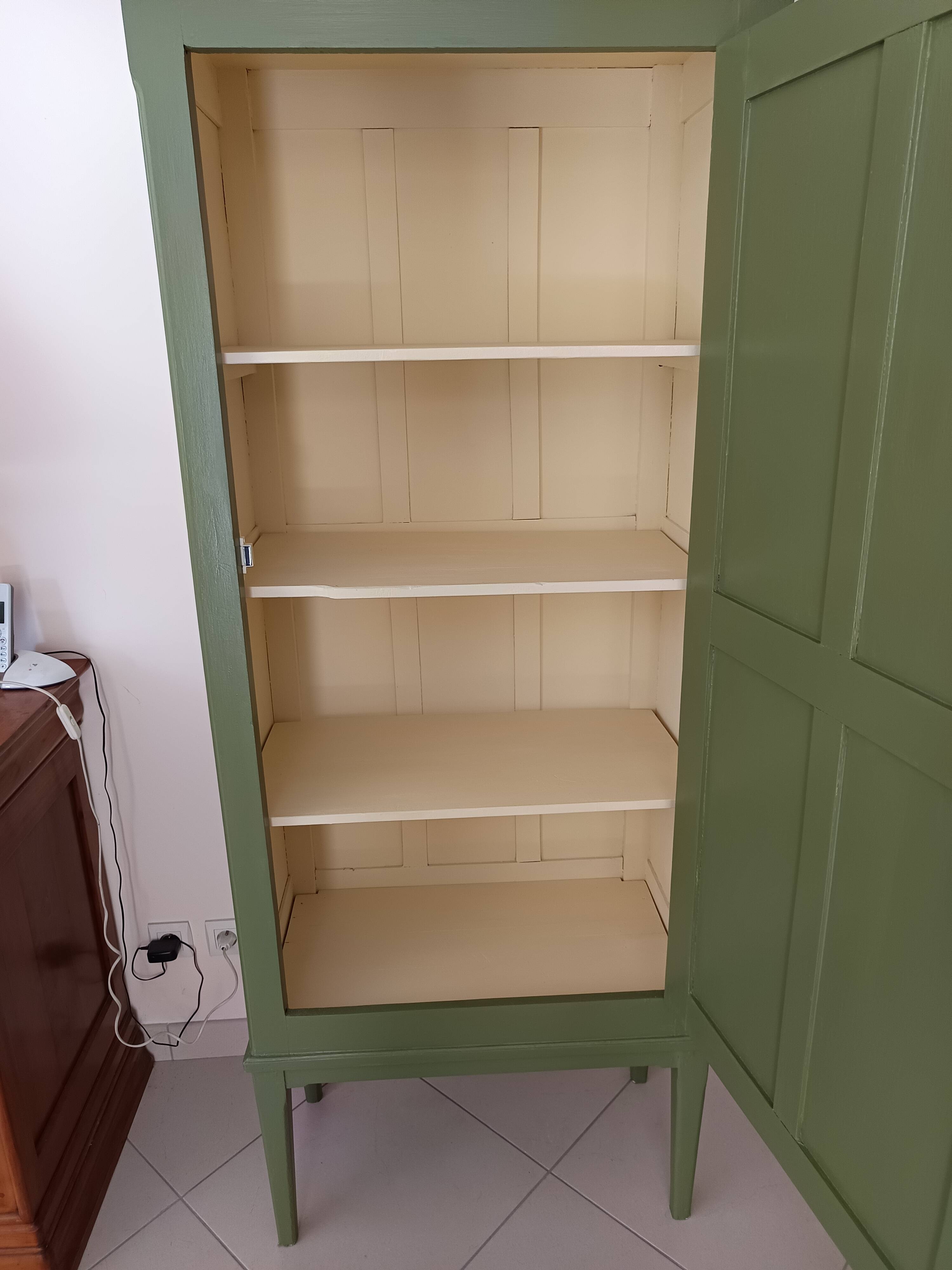 Parisian wardrobe revamp