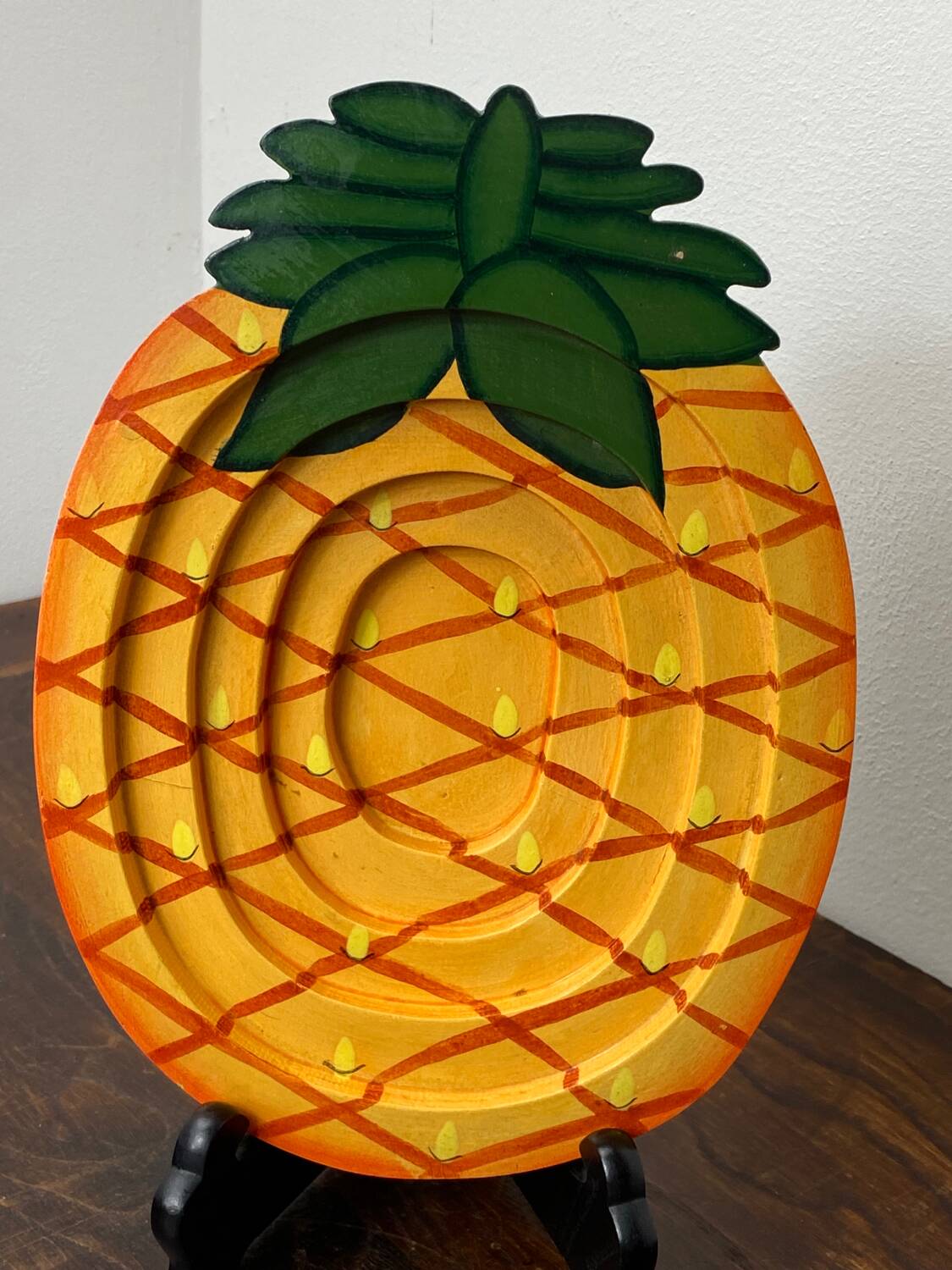 Pineapple and strawberry wooden trays