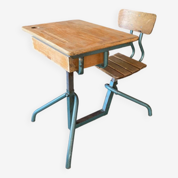 Adjustable school desk