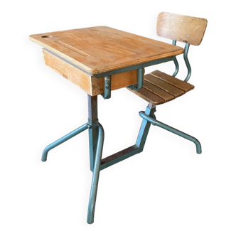 Adjustable school desk