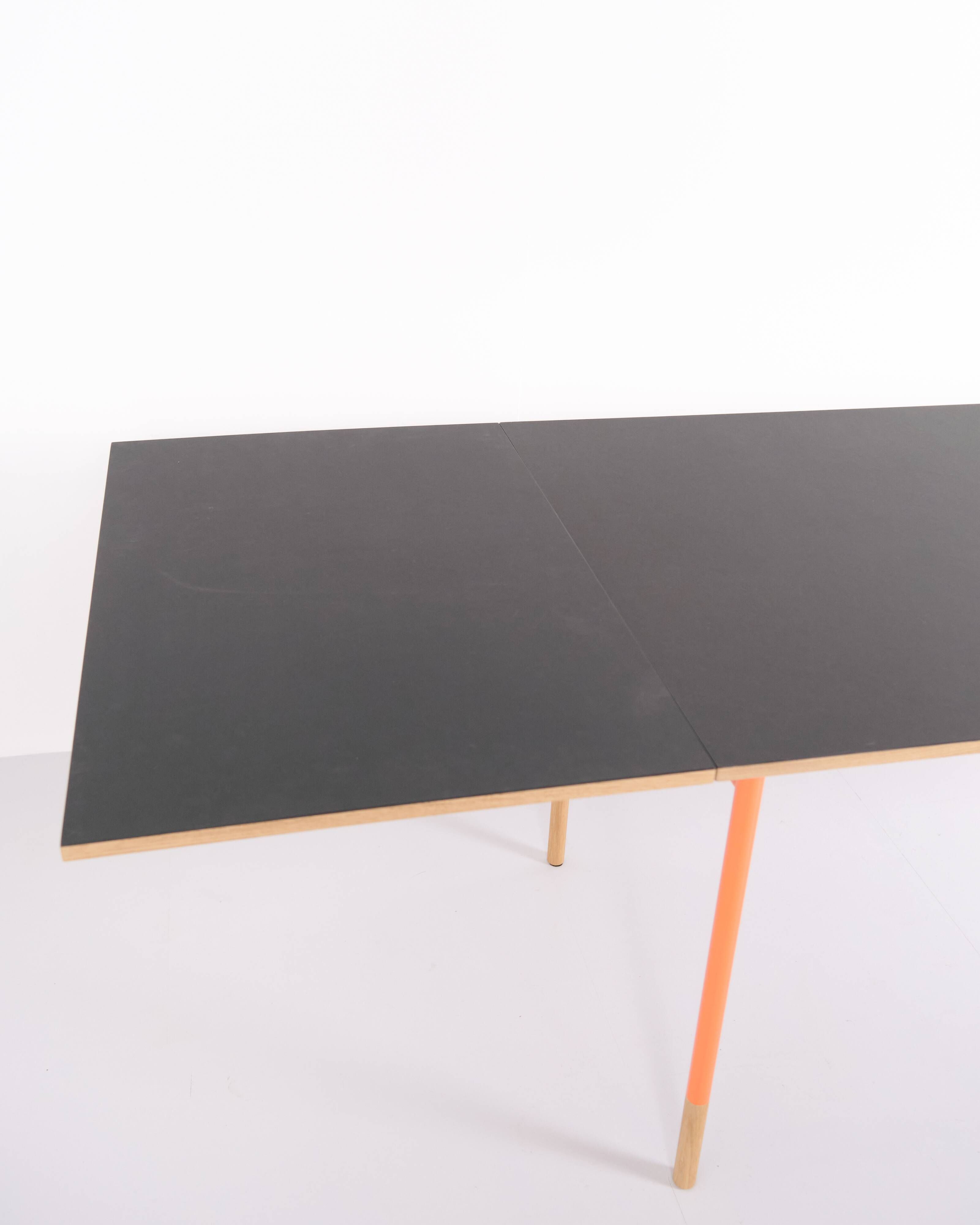 Table à manger Nyhavn – Finn Juhl – Maison de Finn Juhl – linoléum gris – pin de l'Oregon – 2015
