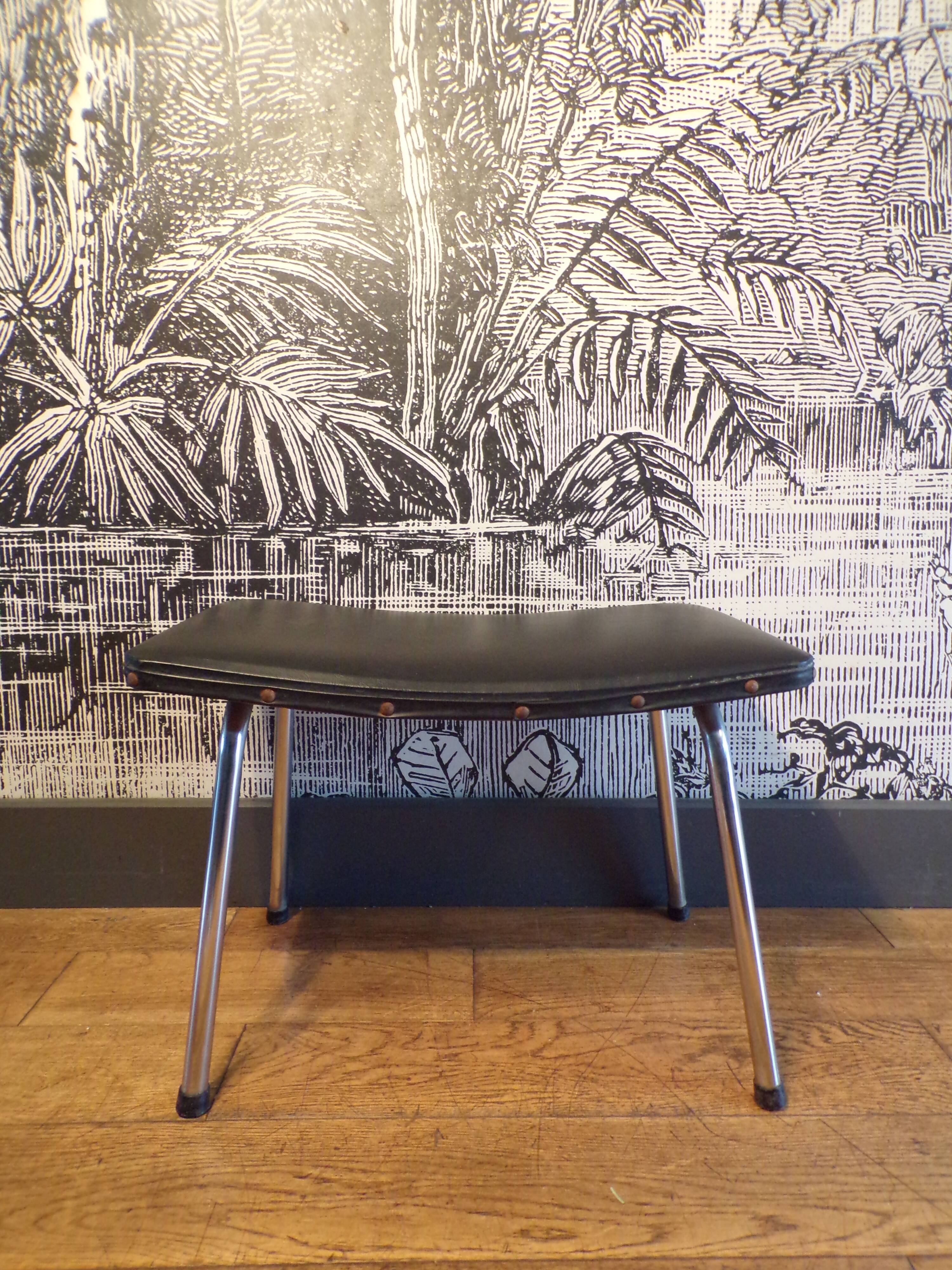 Bull stool by Pierre Guariche for Meurop