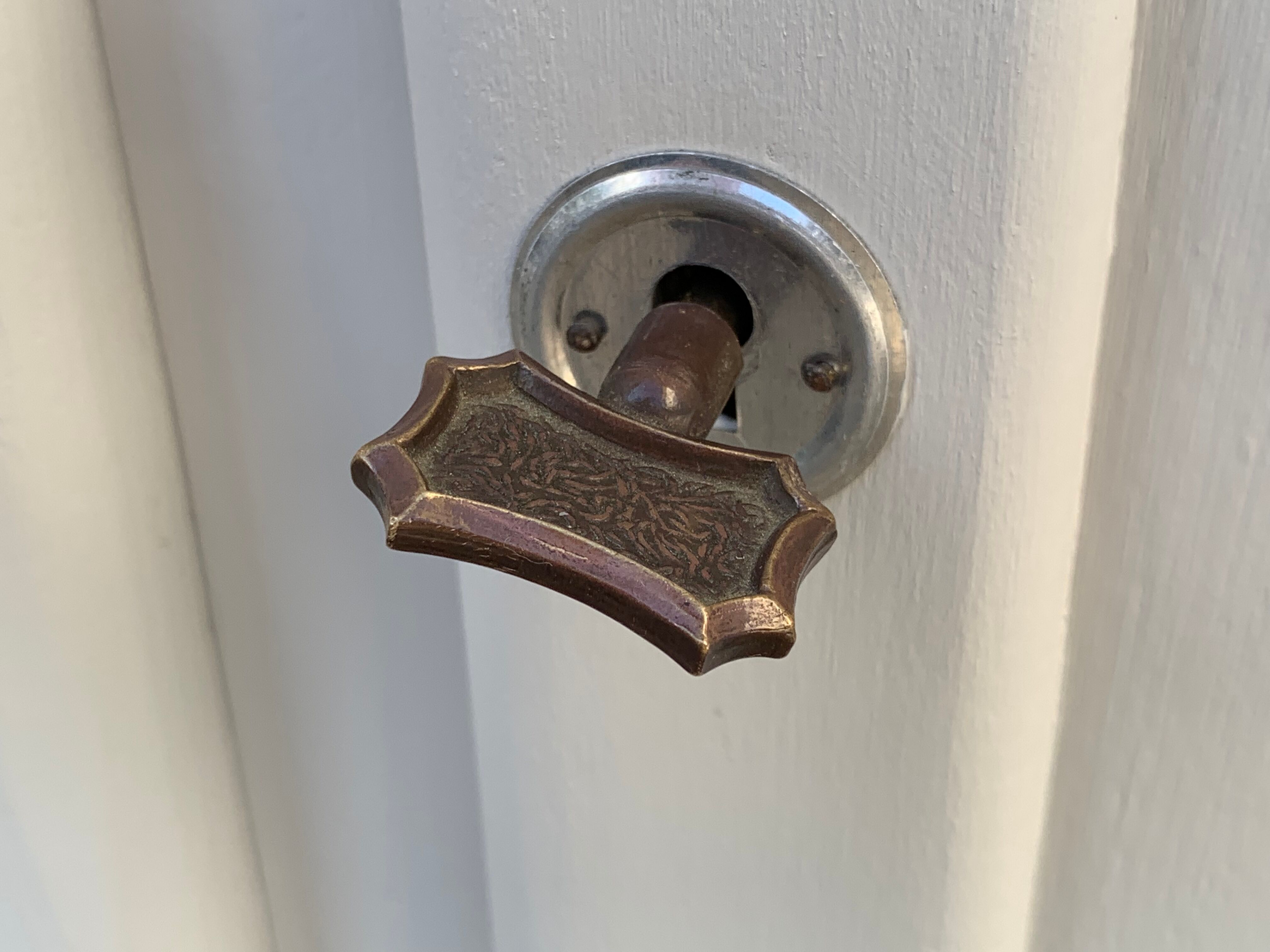 Asymmetrical Parisian wardrobe 1940