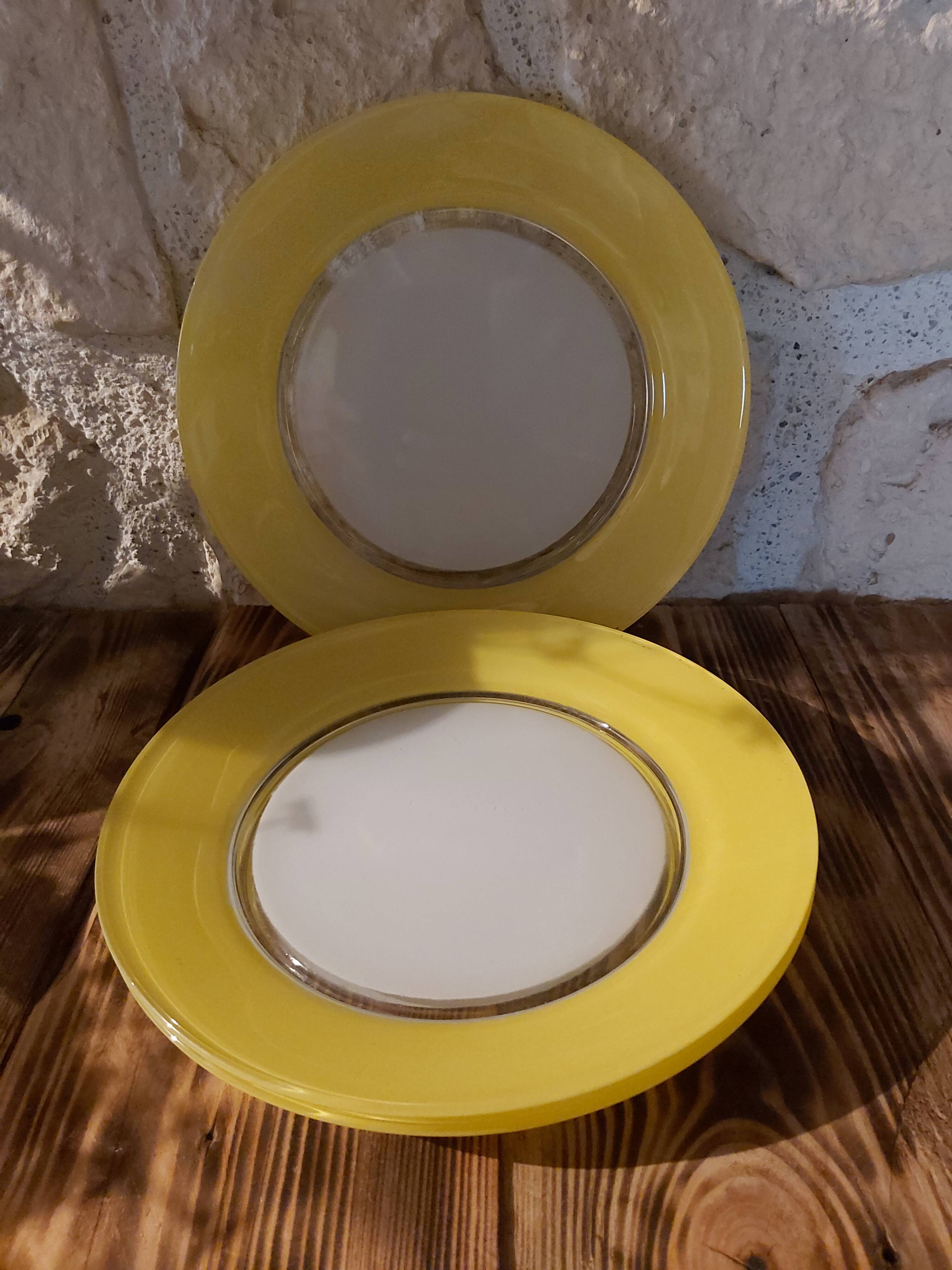 3 flat plates Duralex