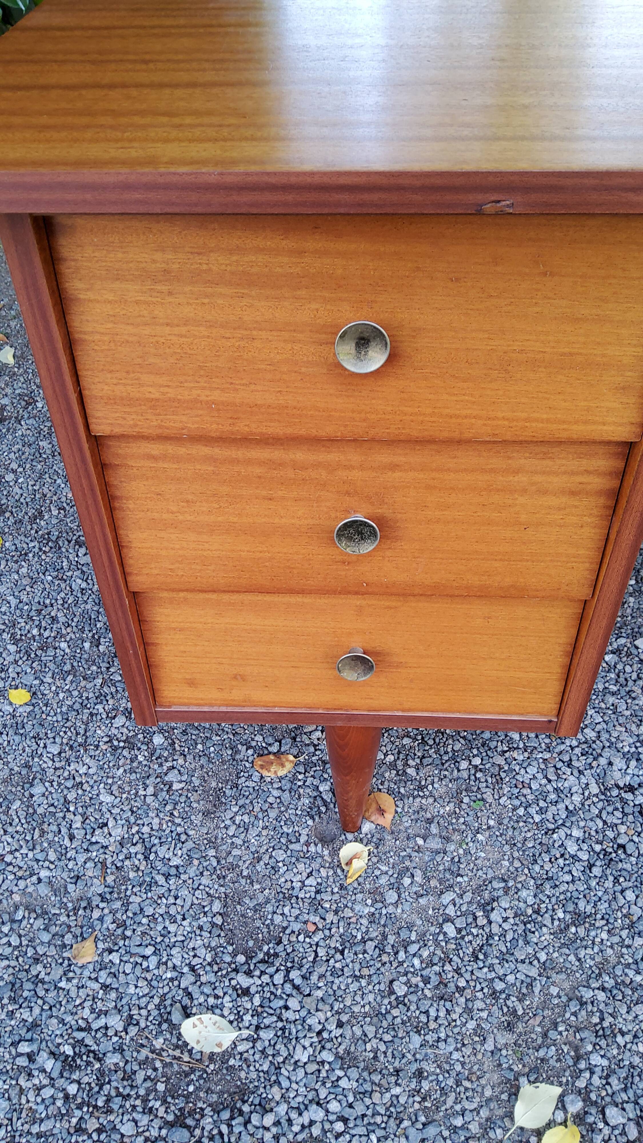 Scandinavian style mahogany 60s desk 7 drawers