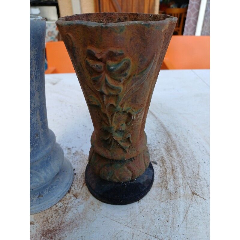 Pair of cast iron vases from 1900 from Charleville-Mézières