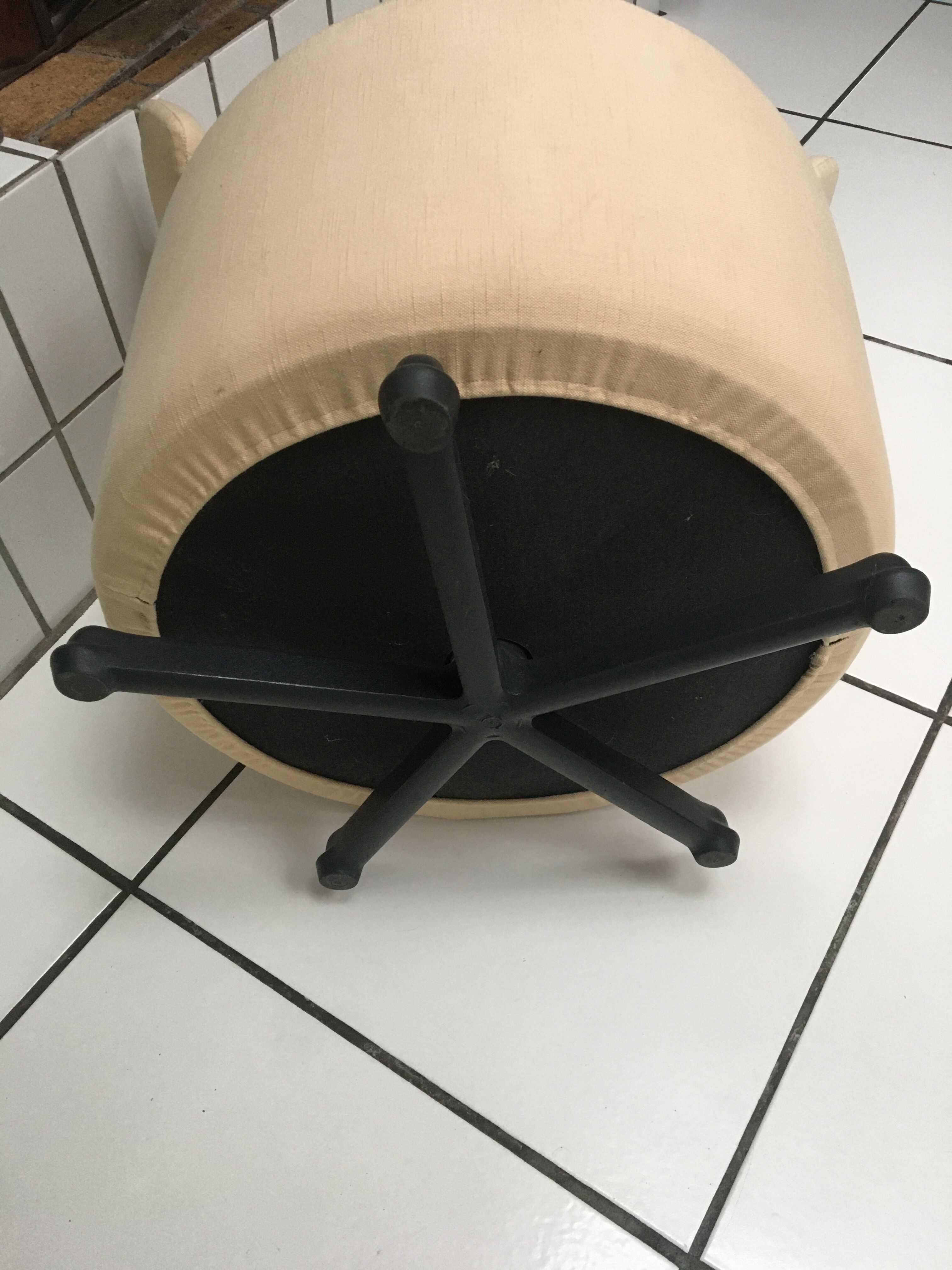 BIKI swivel chair manufactured by CASSINA