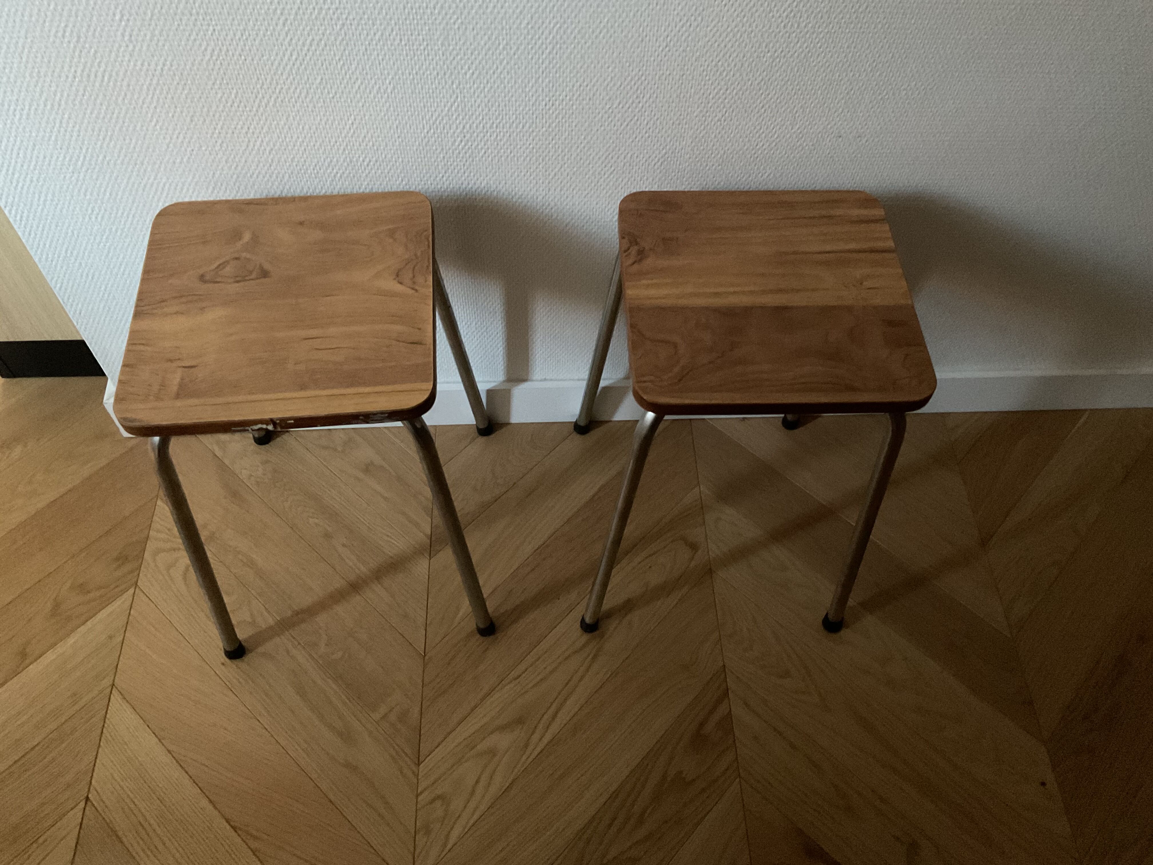 Paire de tabourets Formica