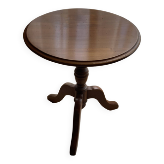 Cherry wood pedestal table