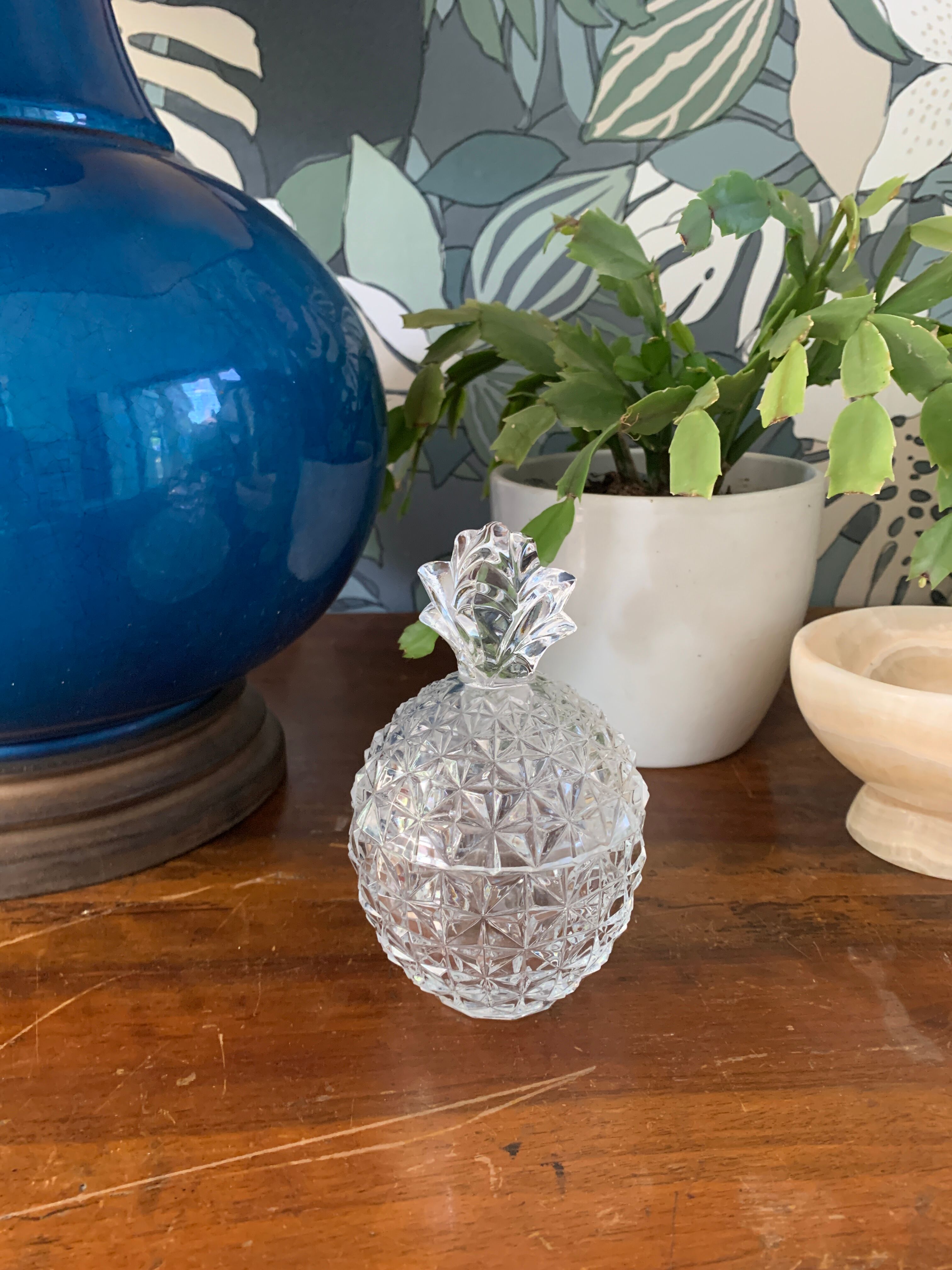 Vintage pineapple candy crystal