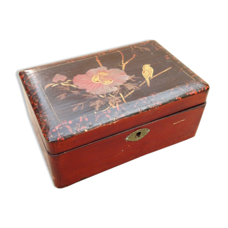 Old Asian lacquered box box floral decoration and bird