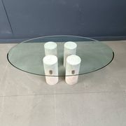Table basse vintage en travertin et verre, années 1970