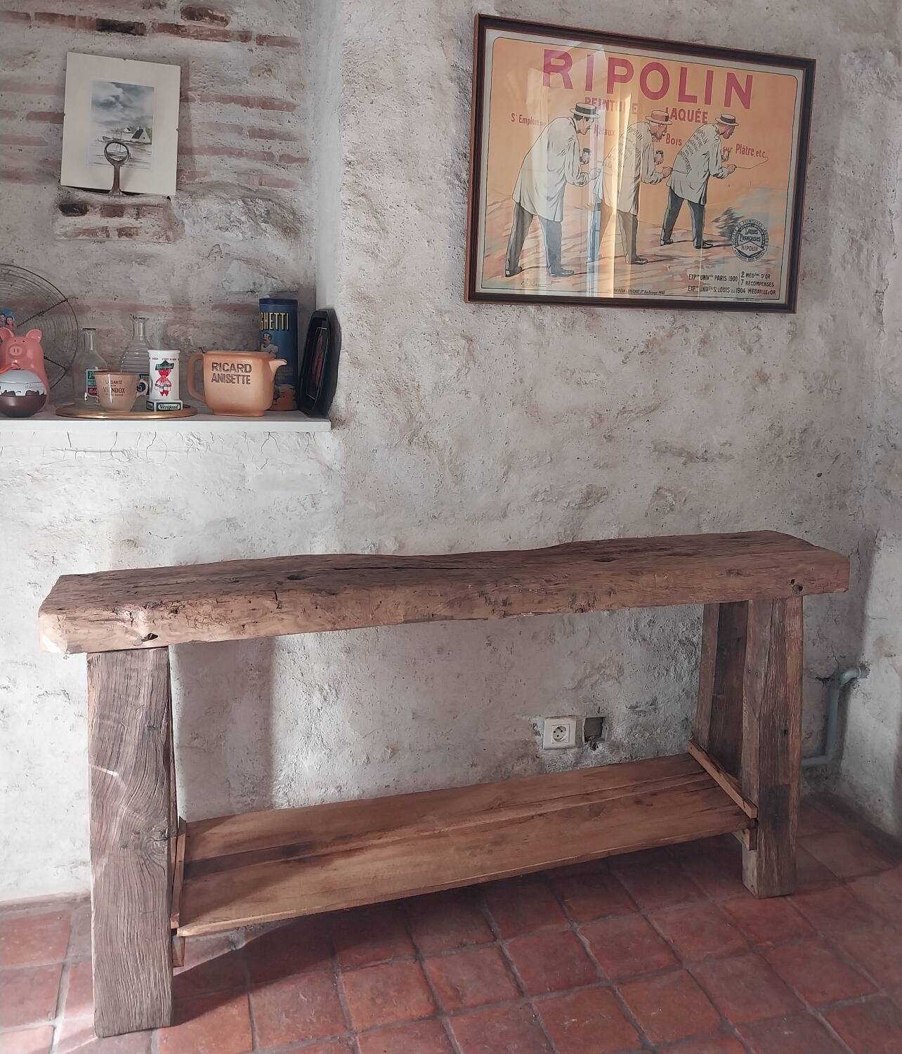 Deserted island establishment