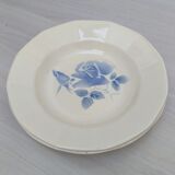 Lot de 2 assiettes creuses Digoin Sarreguemines modèle "rose bleue"
