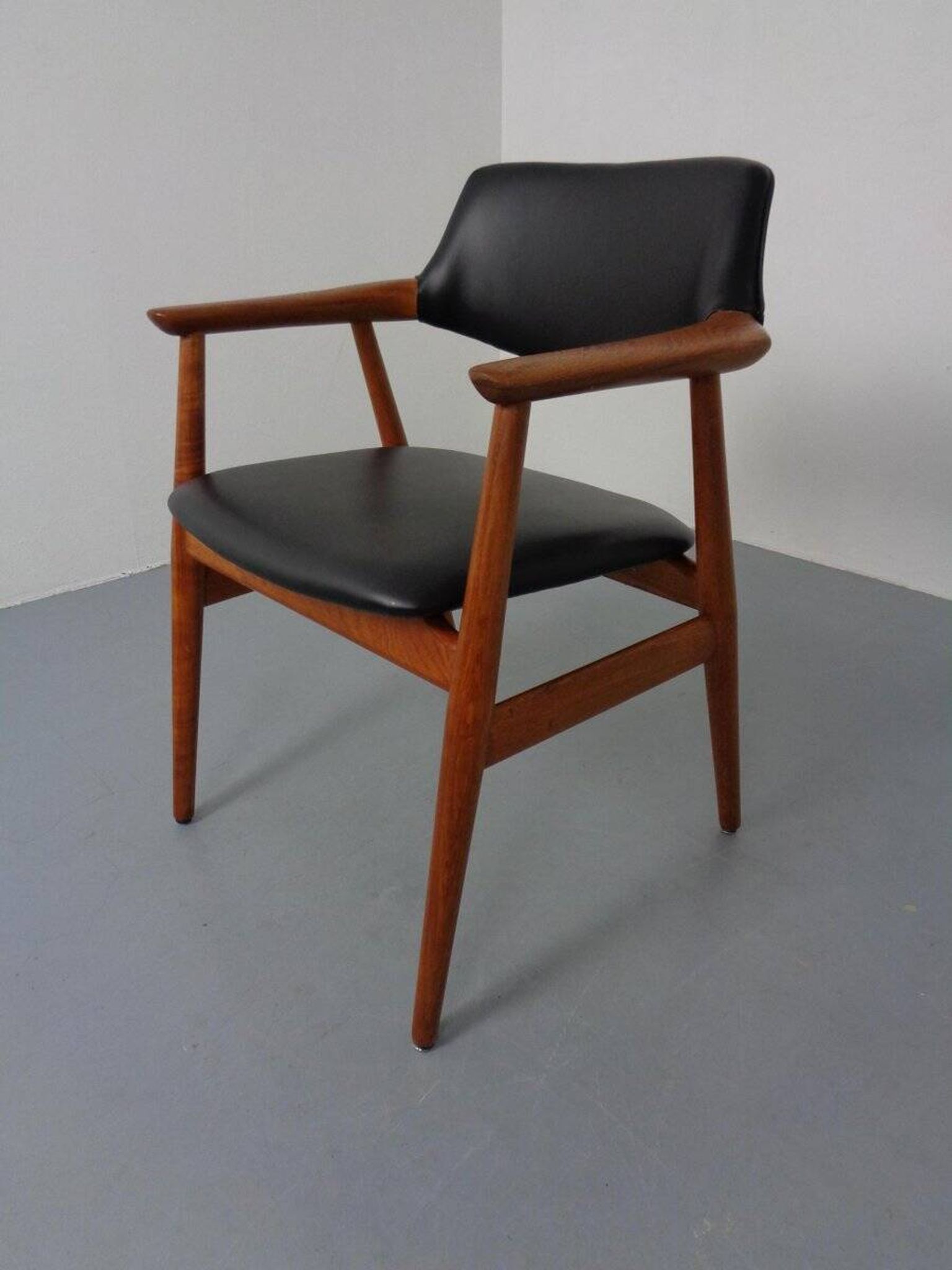 Danish Teak GM11 Armchair by Svend Aage Eriksen of Glostrup, Denmark, 1960s