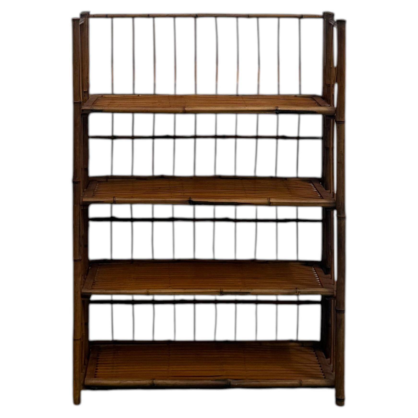 Italian foldable shelf for kitchen utensils in bamboo
