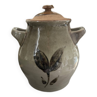 Patterned stoneware pot