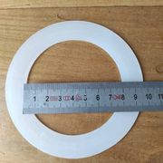 Globe de lampe en opaline moulé diamètre 16 cm
