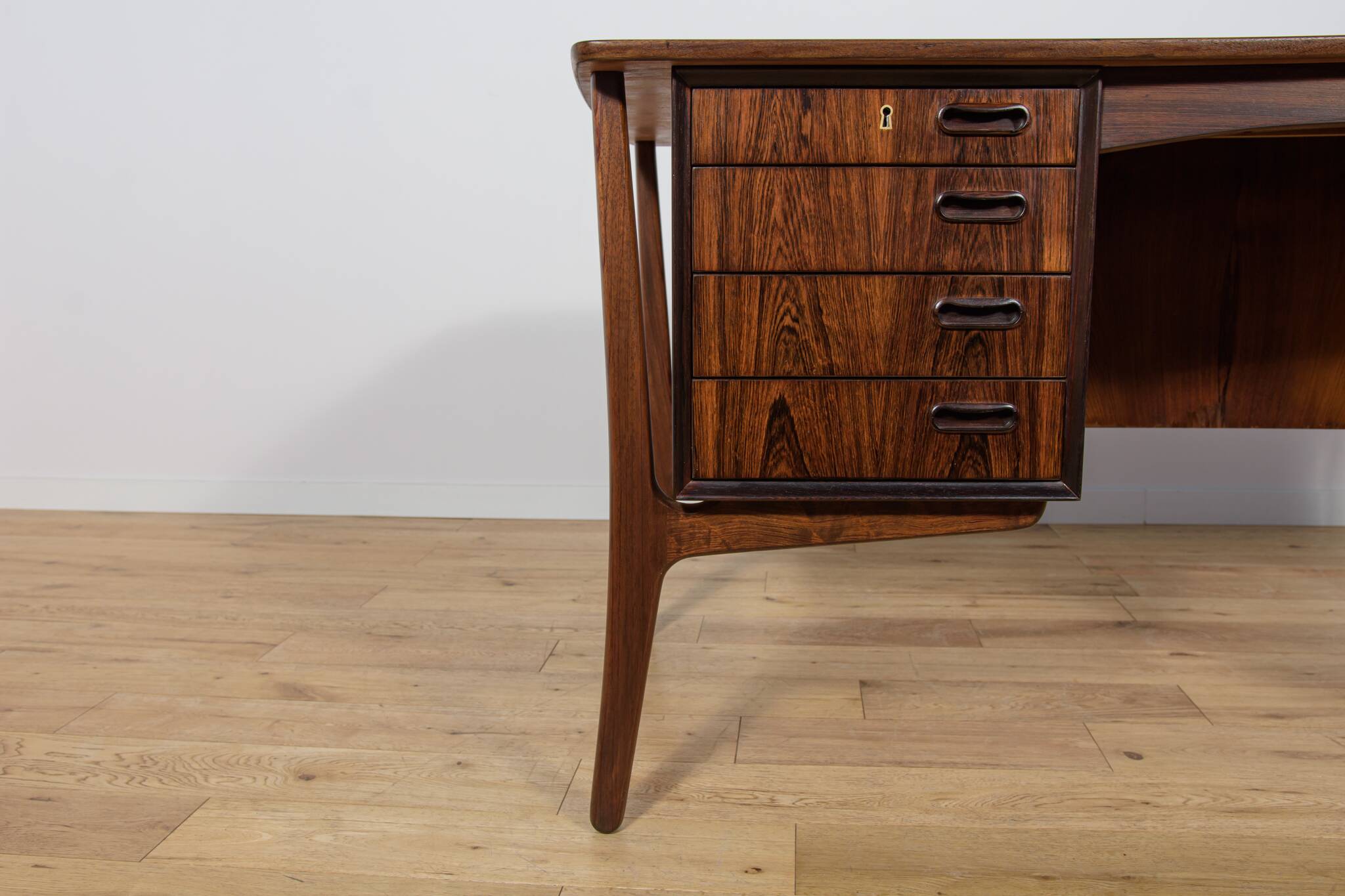 Mid-Century Modern Danish Rosewood Desk by Svend Åge Madsen for H.P. Hansen, Denmark, 1960s