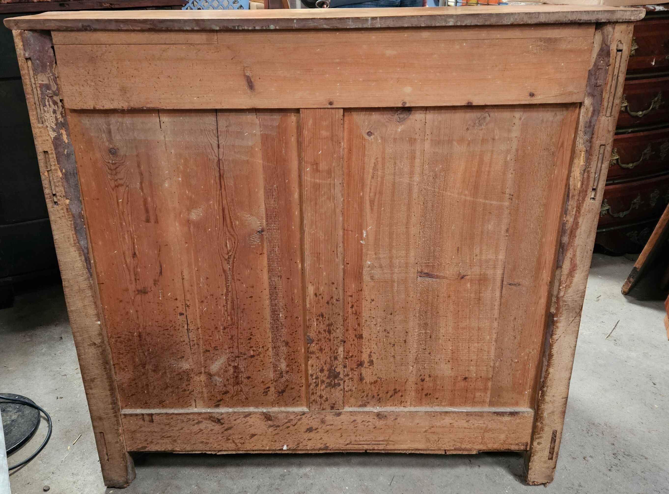 Slope desk in blond cherry wood