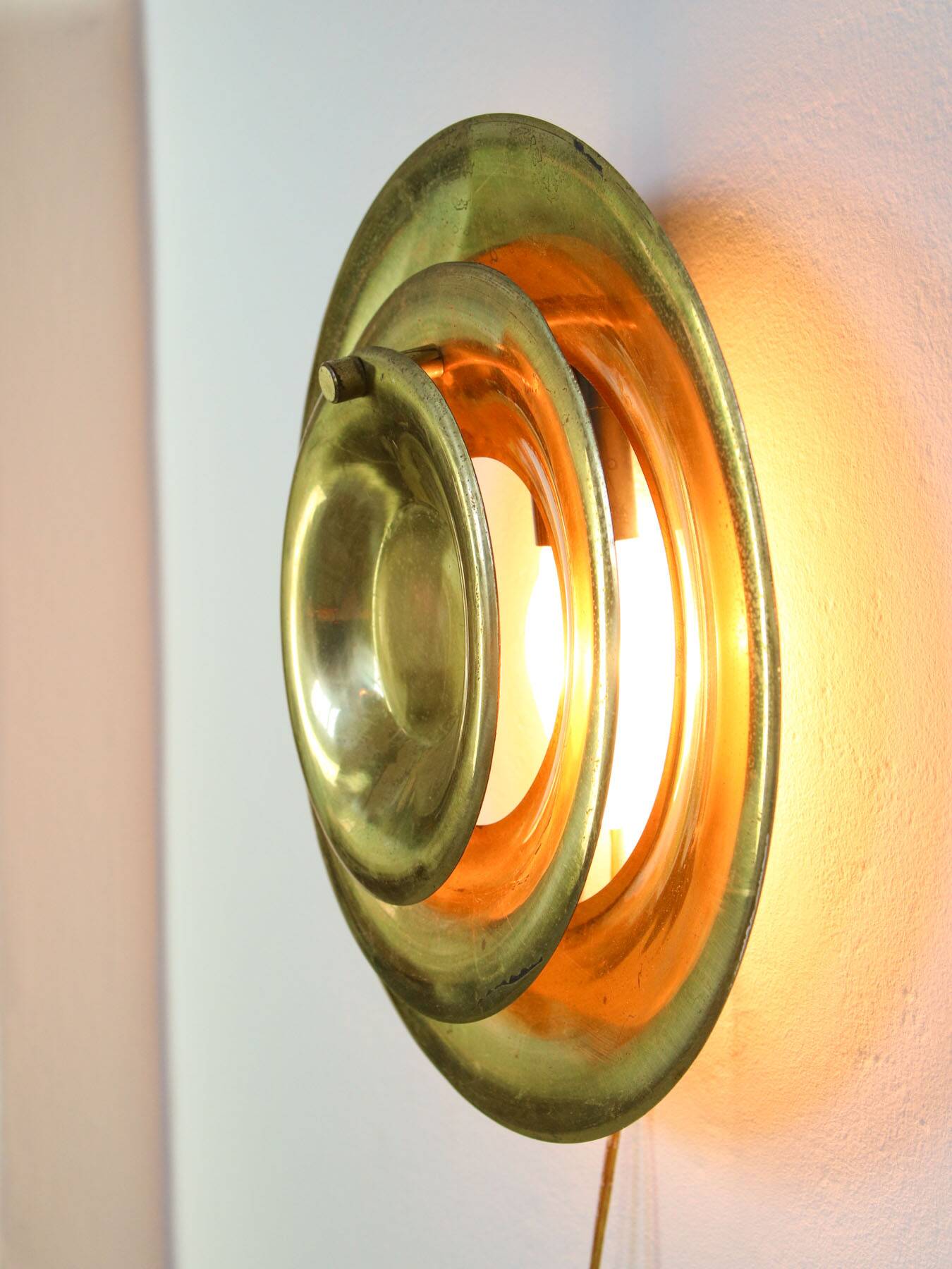 Mid-Century Cascading Wall Lamp in Brass, 1950s