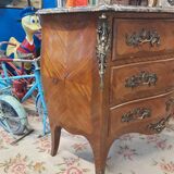 Louis XV style curved chest of drawers